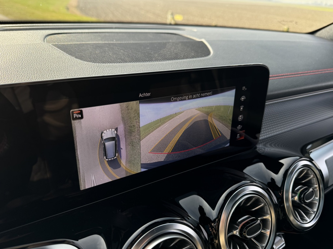 Foto van Mercedes-Benz Eqb 250