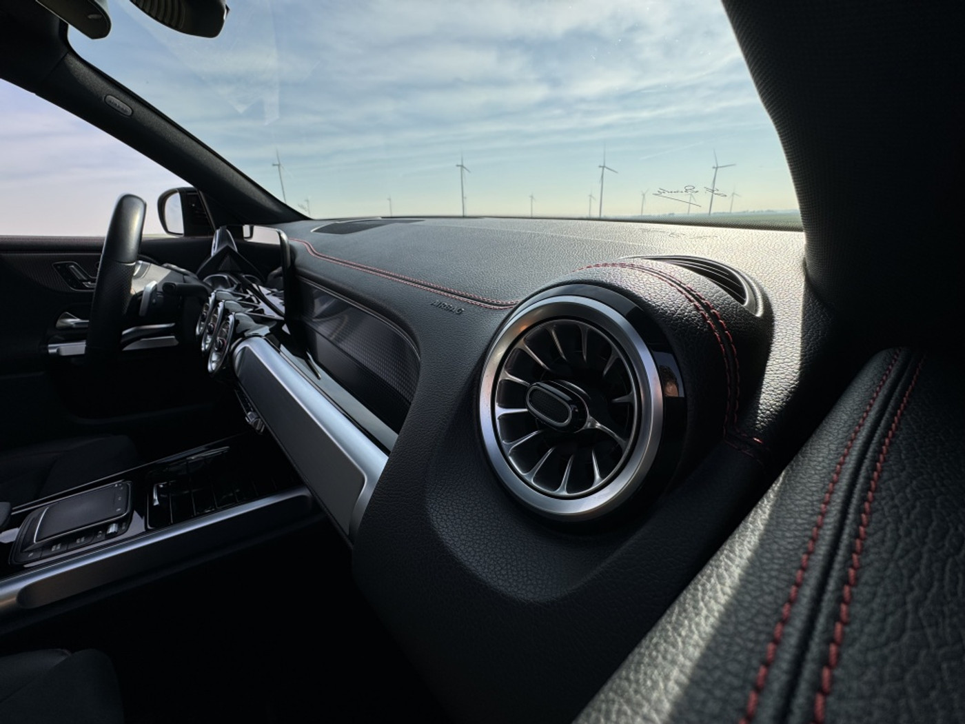 Foto van Mercedes-Benz Eqb 250