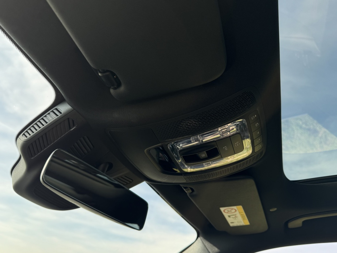 Foto van Mercedes-Benz Eqb 250