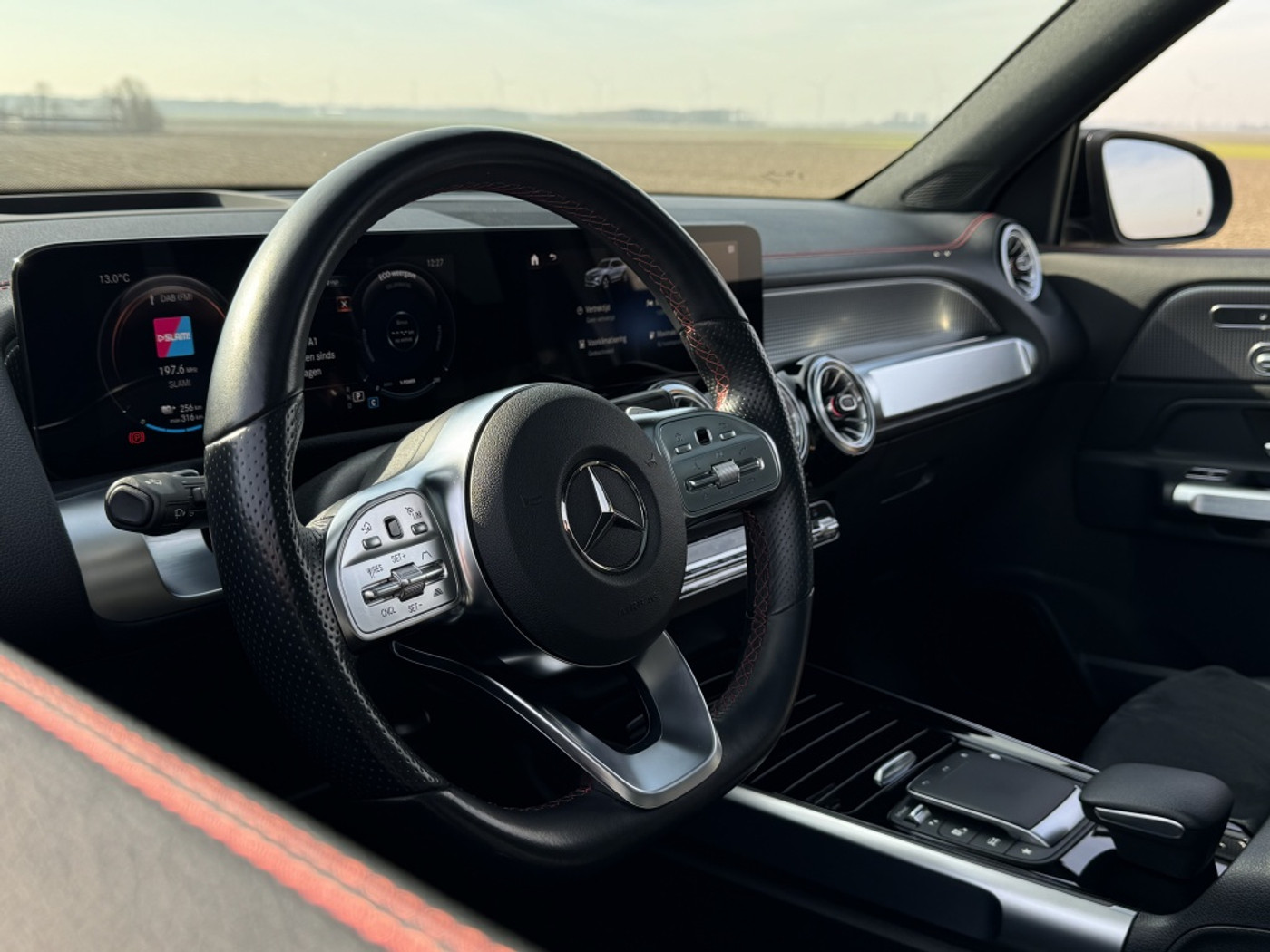 Foto van Mercedes-Benz Eqb 250
