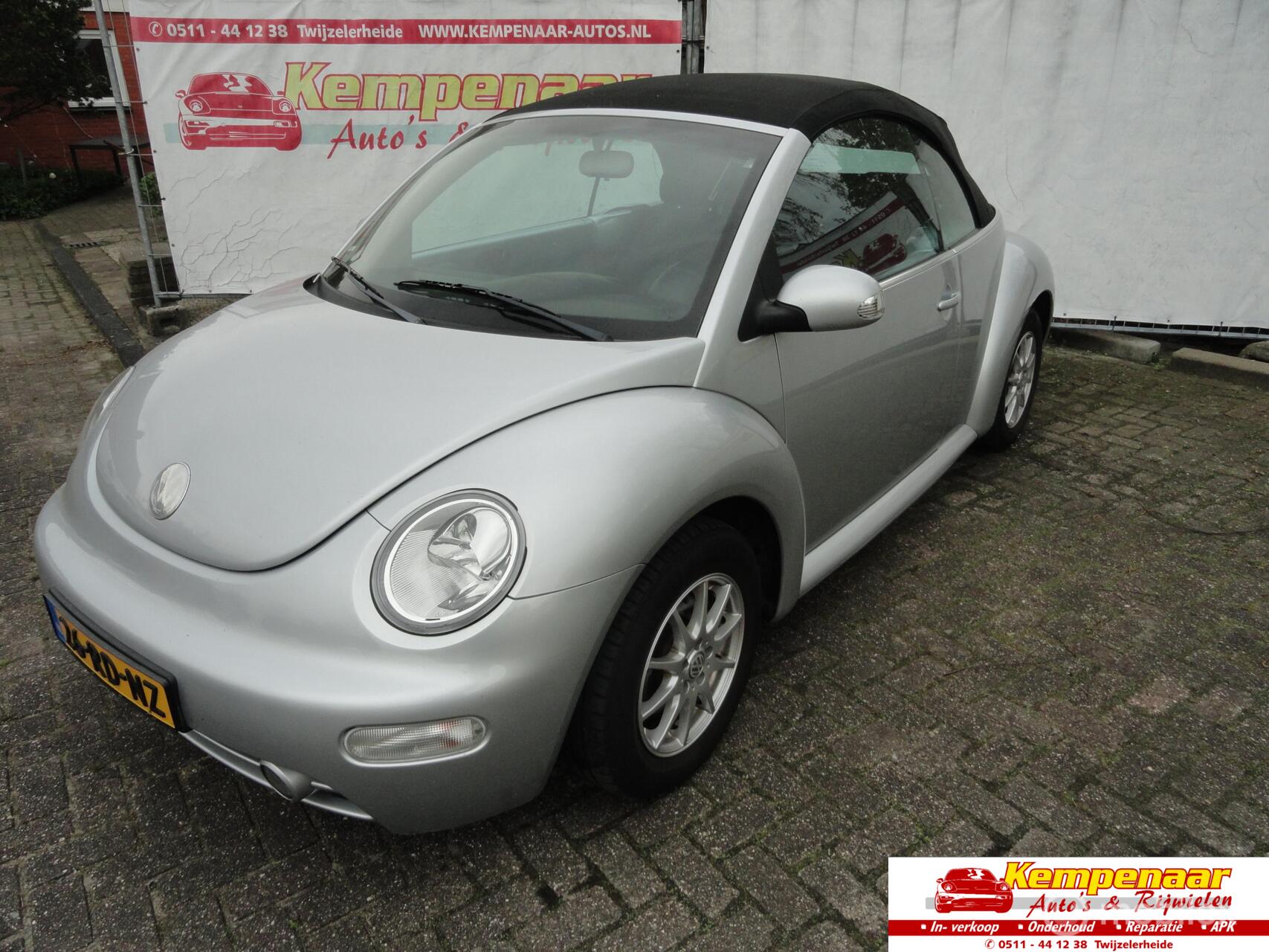 Volkswagen New Beetle Cabriolet 1.6 Highline 2004 - voorkant