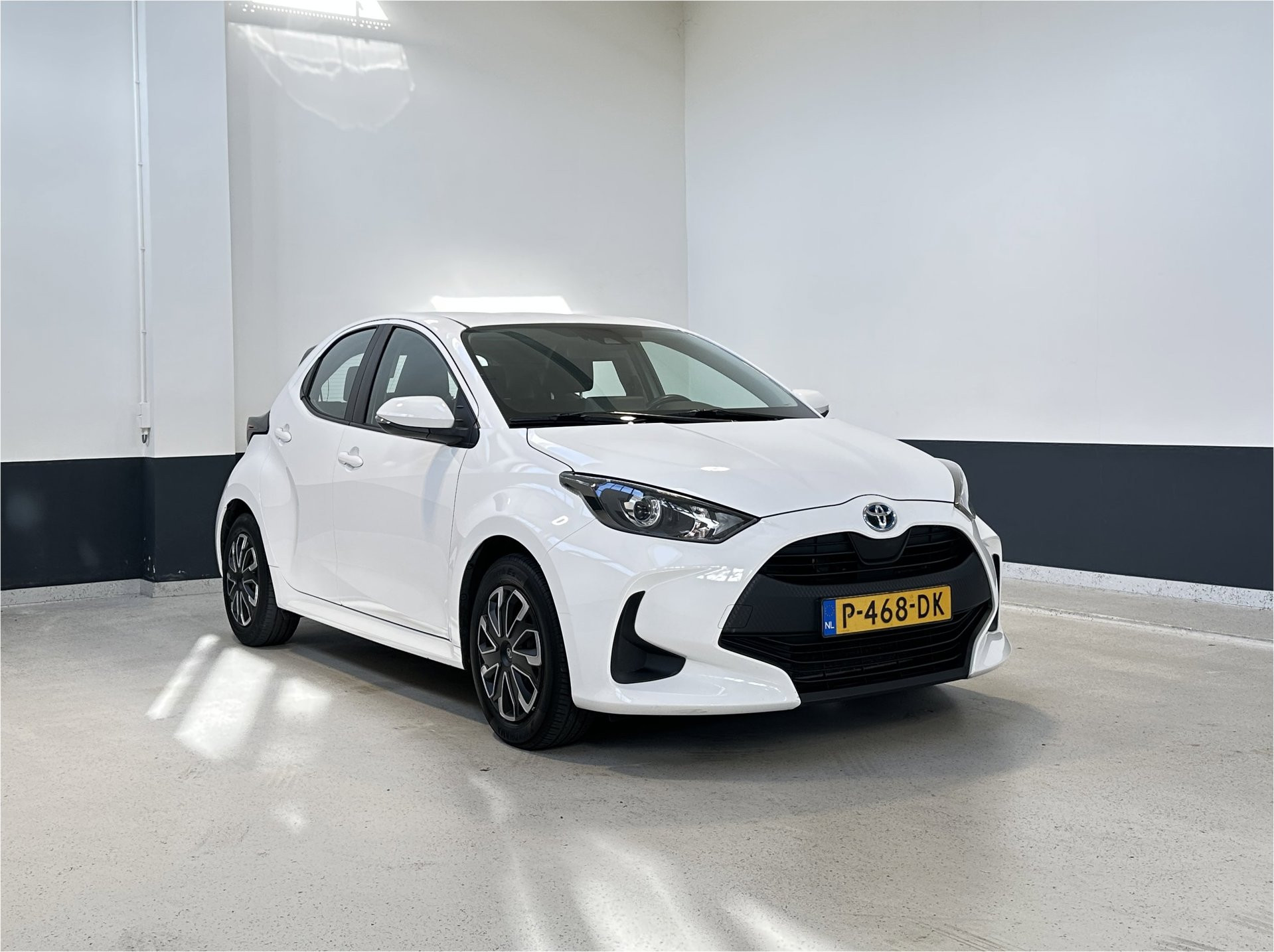 Toyota Toyota Yaris 1.5 Hybrid Active | Camera | Carplay/ Android Auto| NL | 1 EIg| 2022 - voorkant