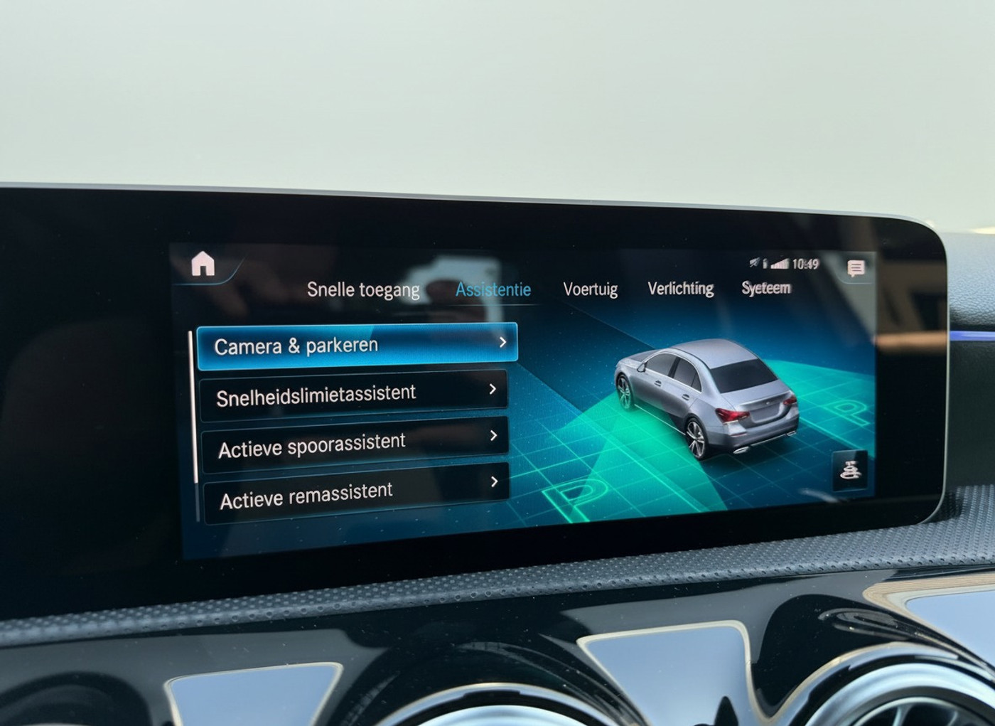 Foto van Mercedes-Benz A 200