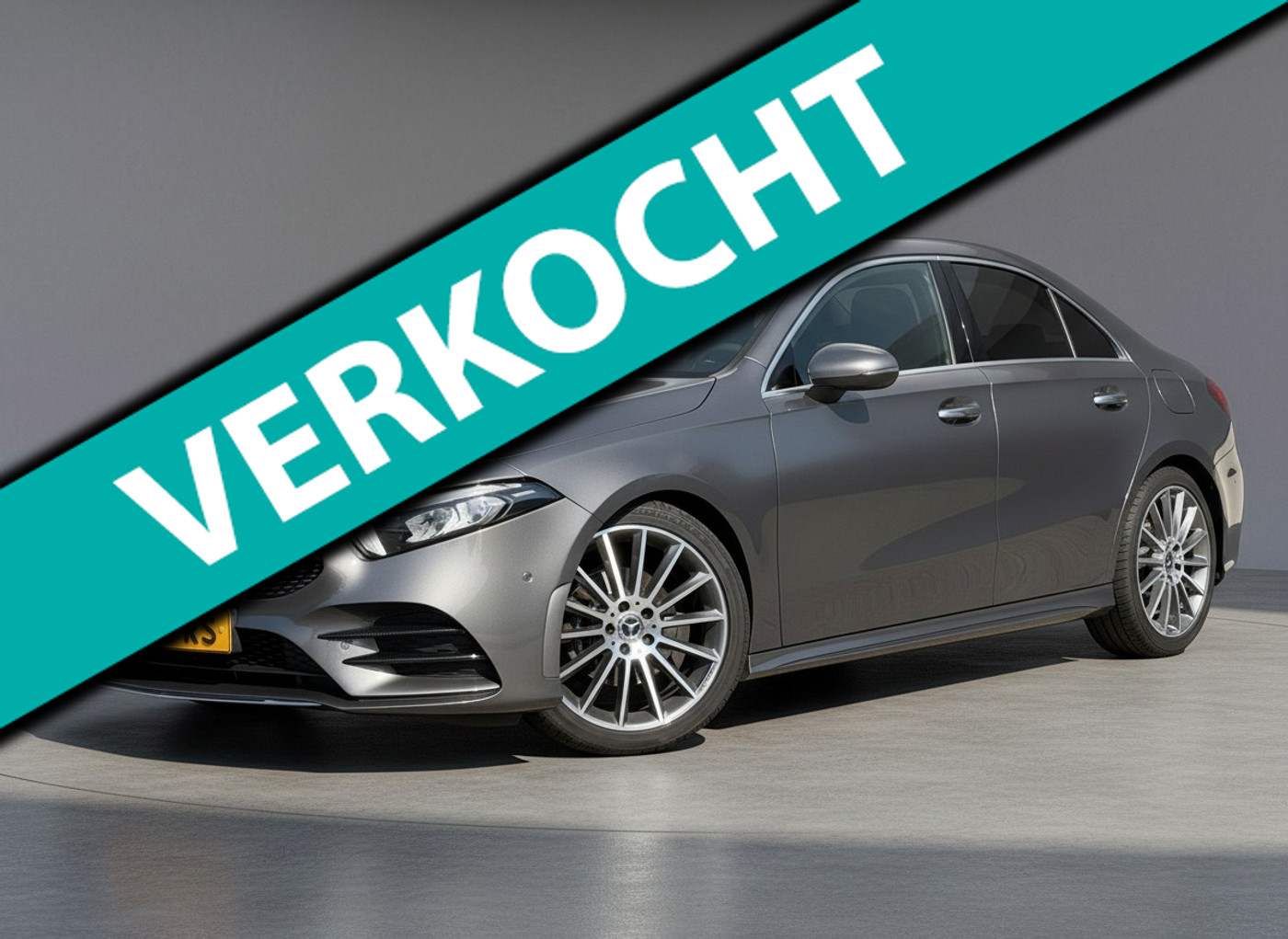 Mercedes-Benz A 200 200 Business Solution AMG|Widescreen|Sfeerverlichting|Camera|LED 2019 - voorkant