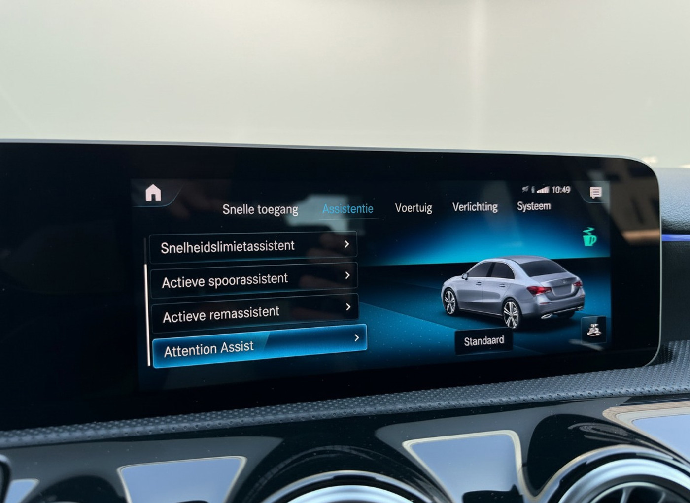Foto van Mercedes-Benz A 200