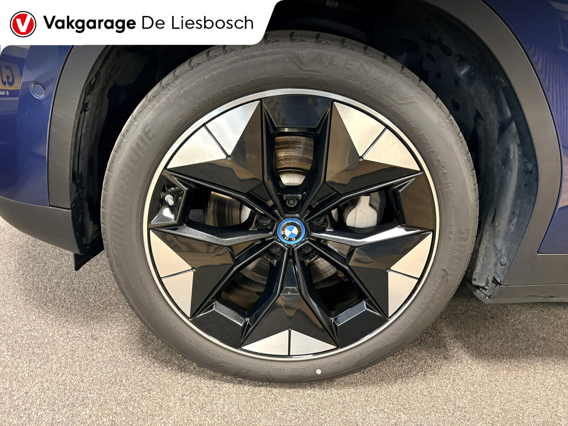 Foto van BMW Ix3