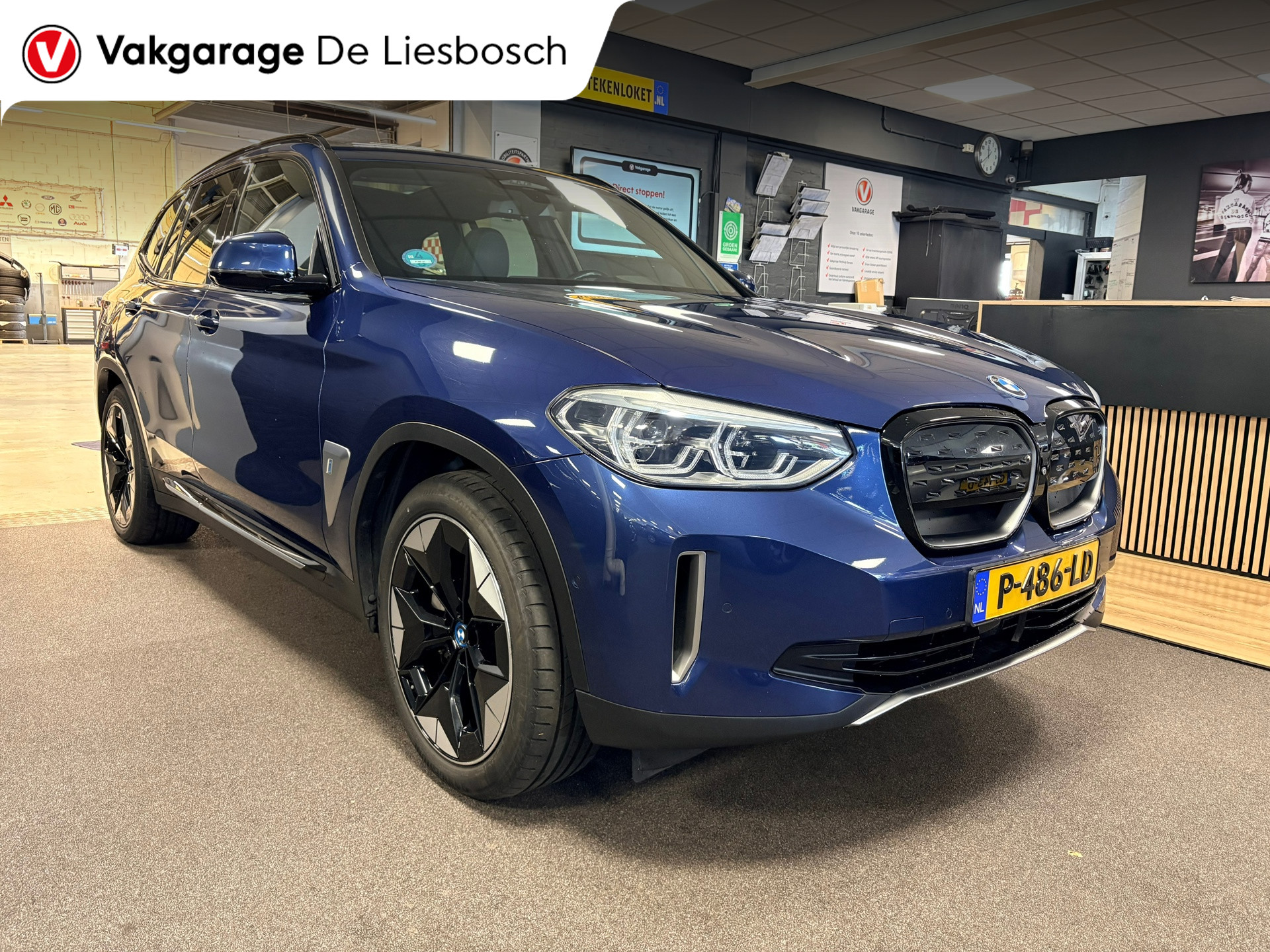 Foto van BMW Ix3