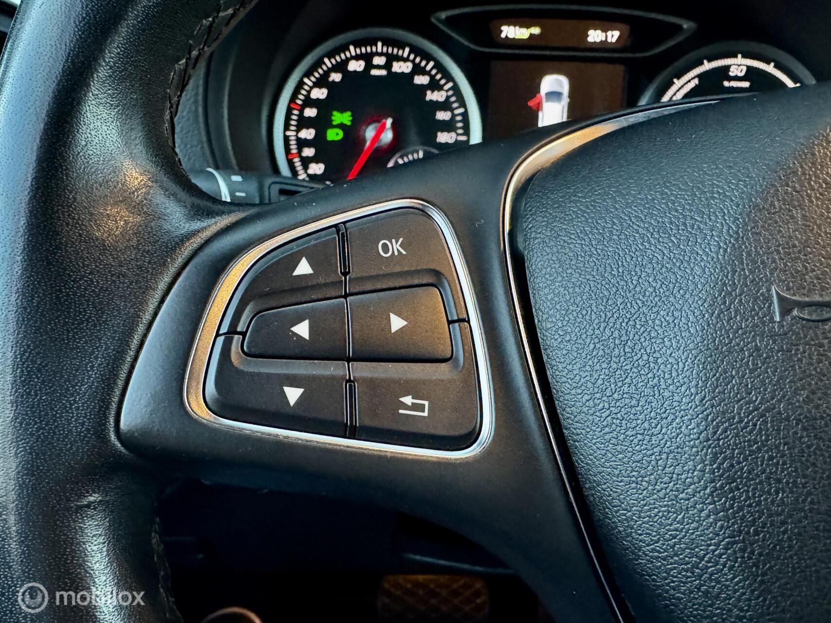 Foto van Mercedes-Benz B 250 E