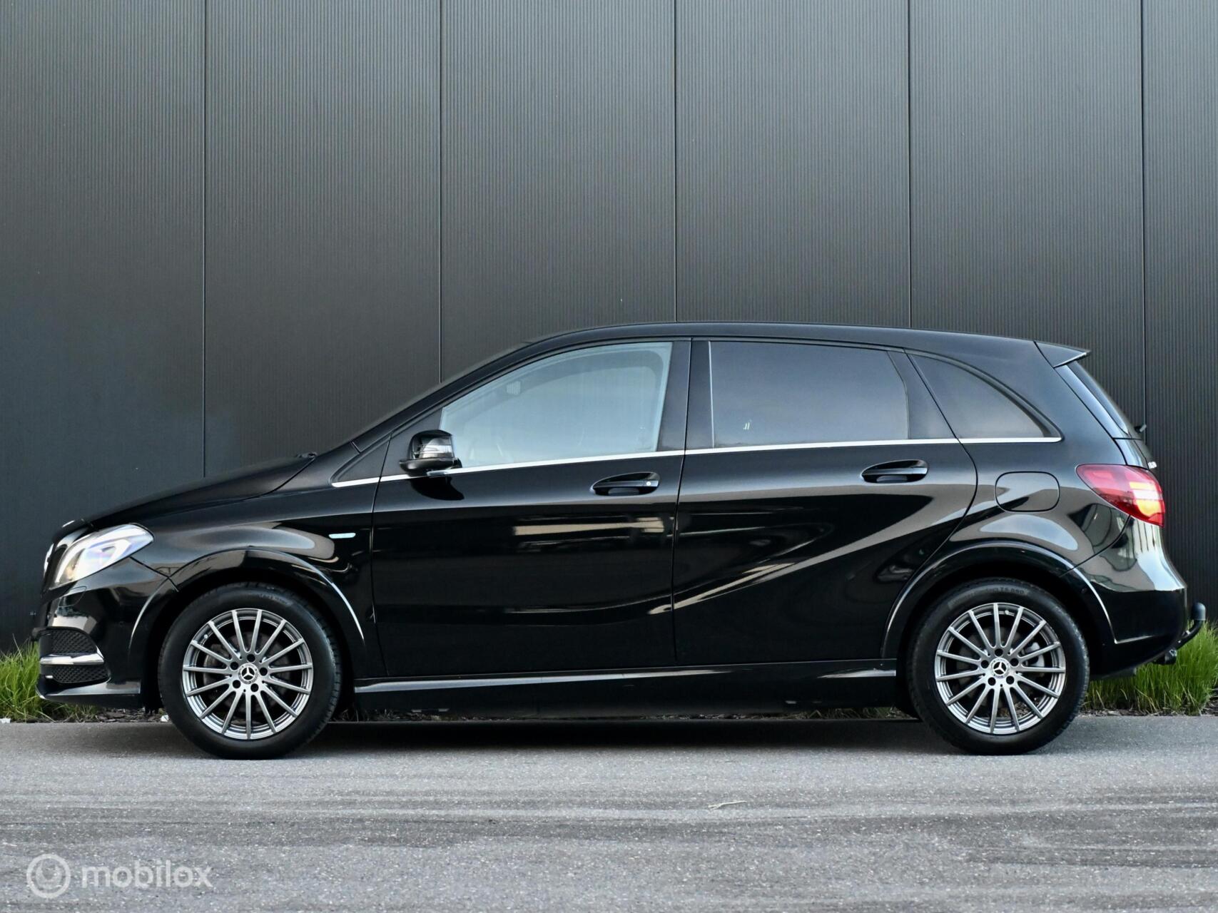 Foto van Mercedes-Benz B 250 E