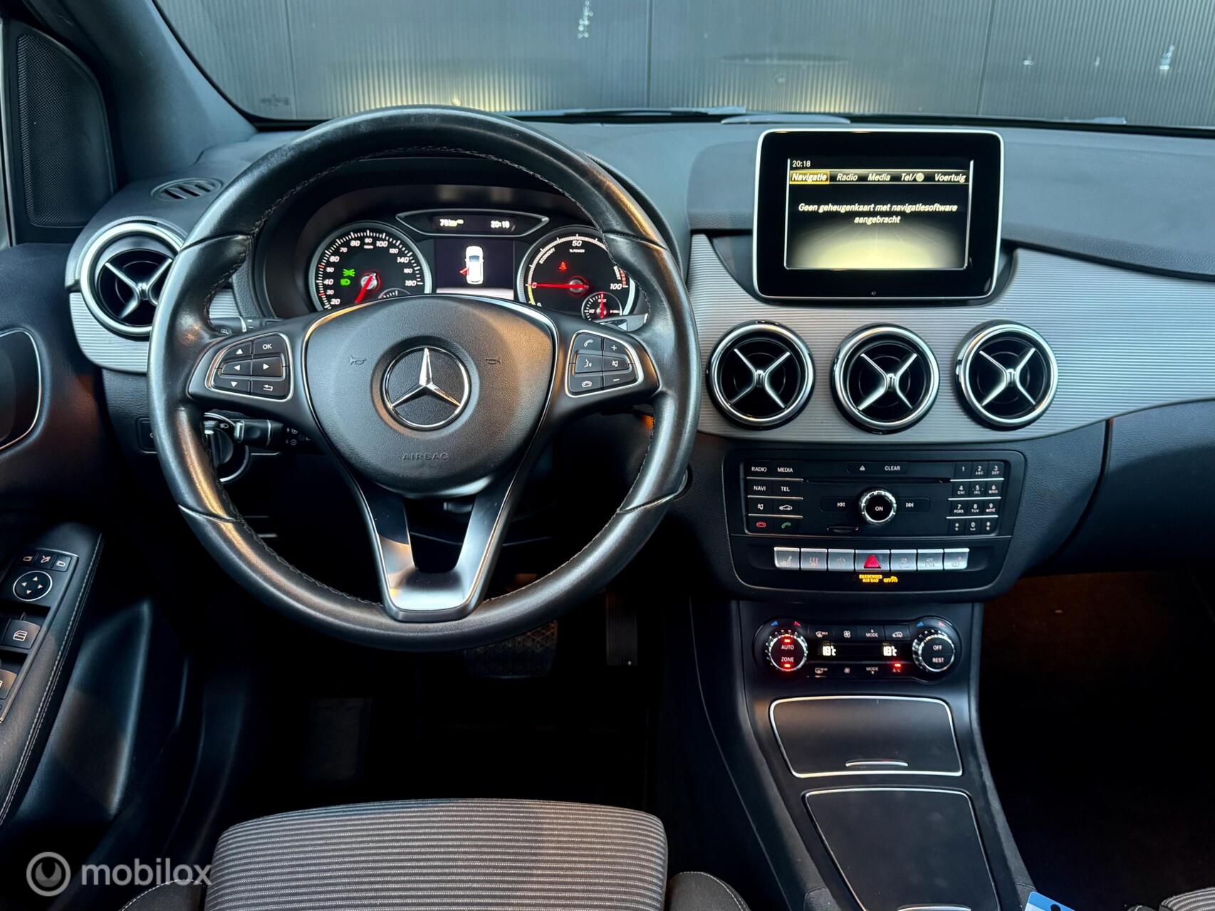 Foto van Mercedes-Benz B 250 E