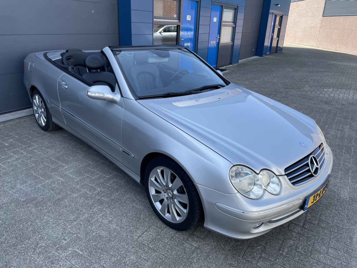 Foto van Mercedes-Benz CLK 200 Kompressor