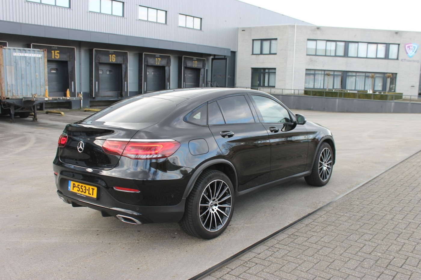 Foto van Mercedes-Benz GLC 400 D 4Matic