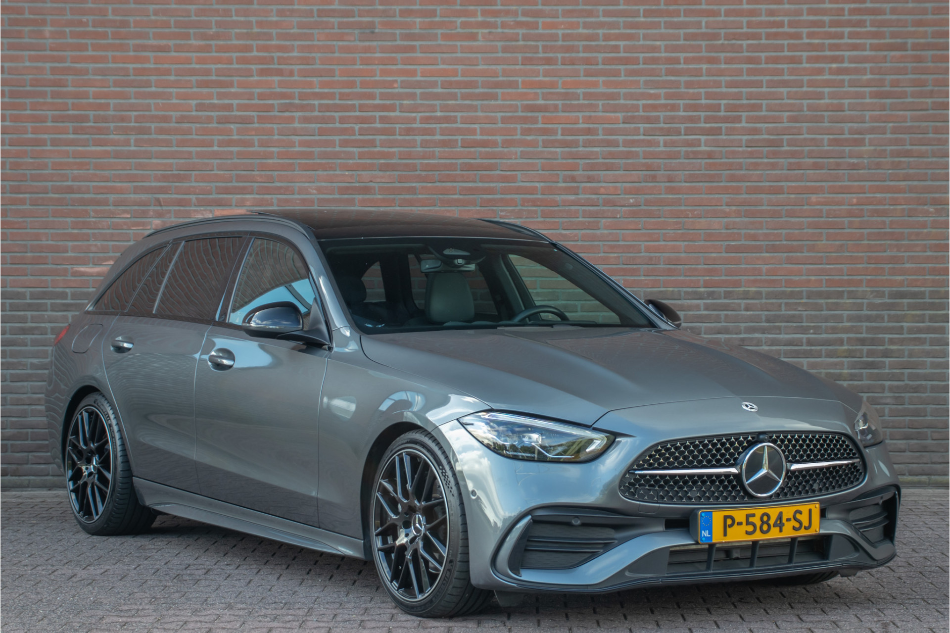Foto van Mercedes-Benz C 200