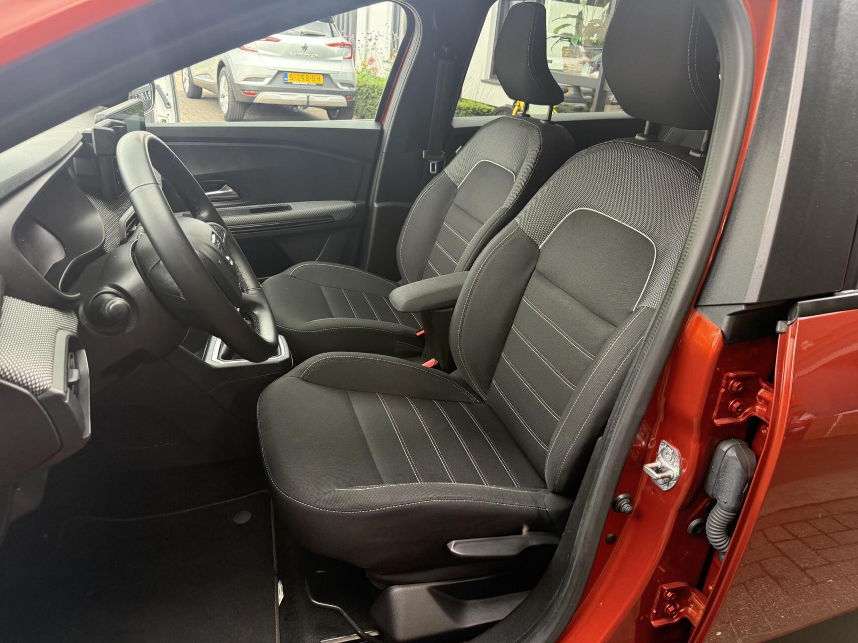 Foto van Dacia Jogger
