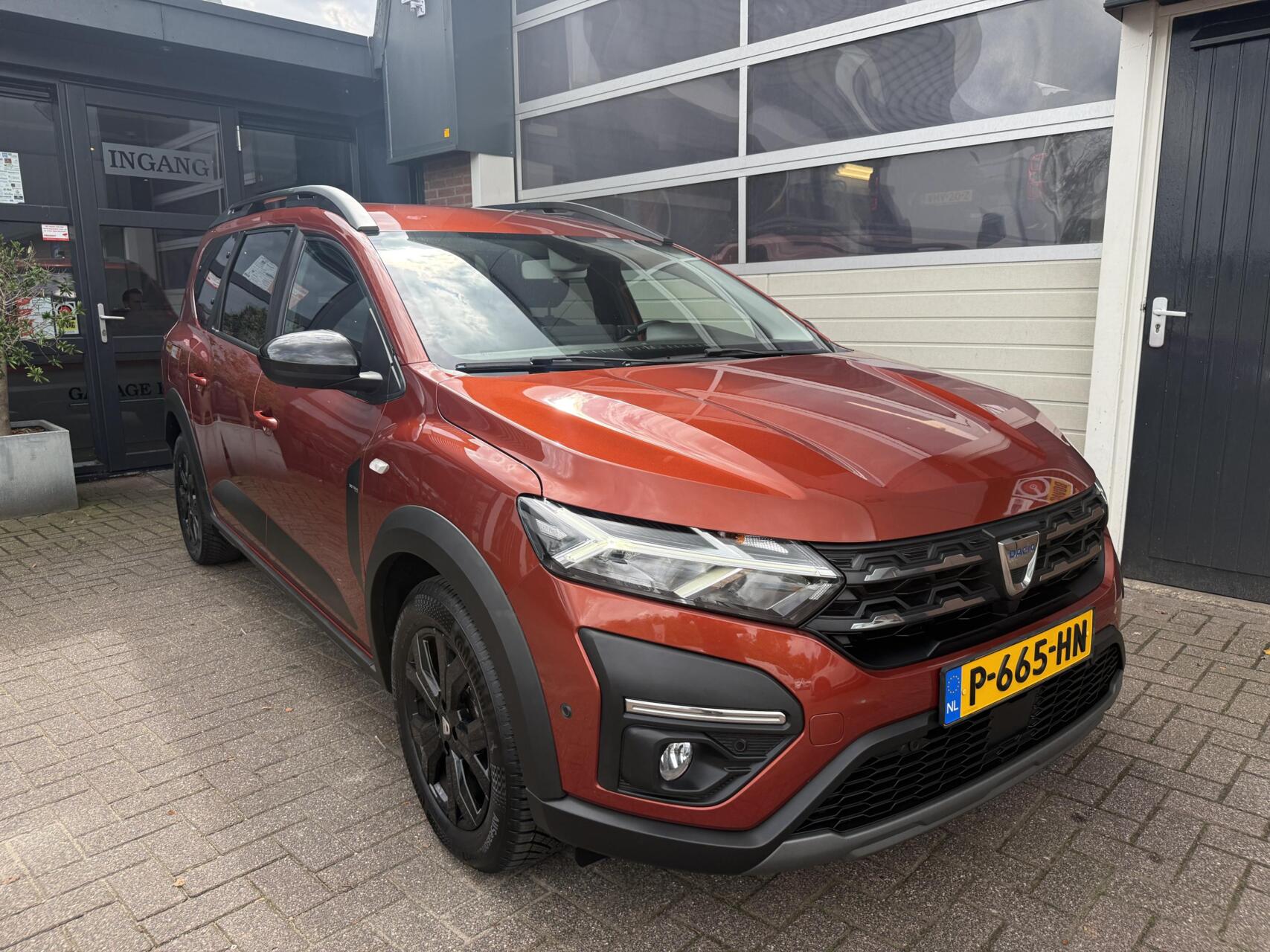 Foto van Dacia Jogger