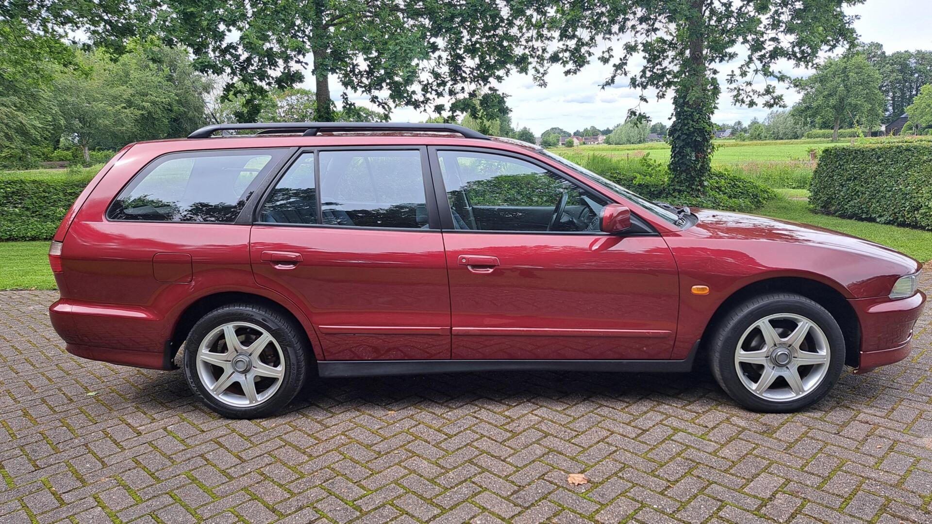 Foto van Mitsubishi Galant
