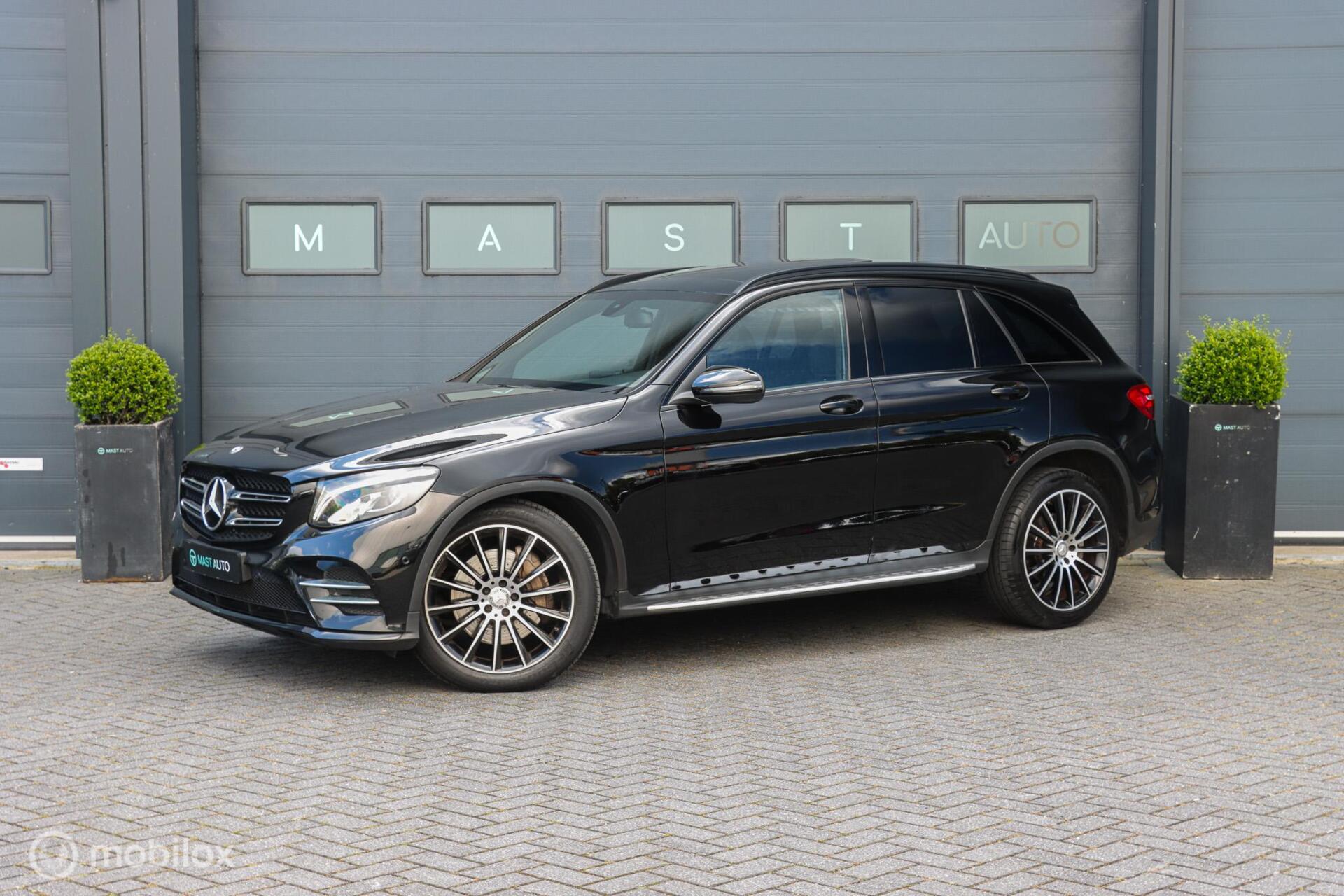 Mercedes-Benz Glc-class 220 d 4MATIC|AMG|LED|Keyless|Night pakket 2016 - voorkant