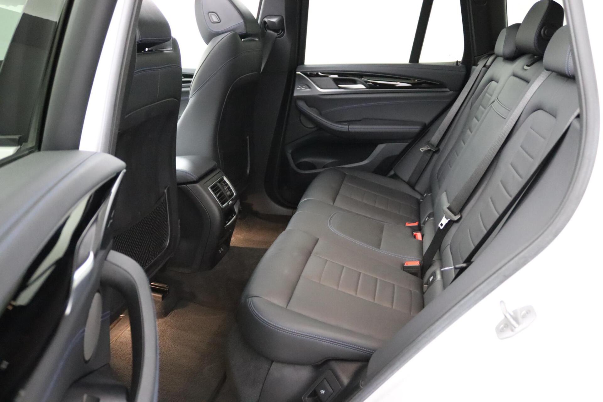 Foto van BMW Ix3