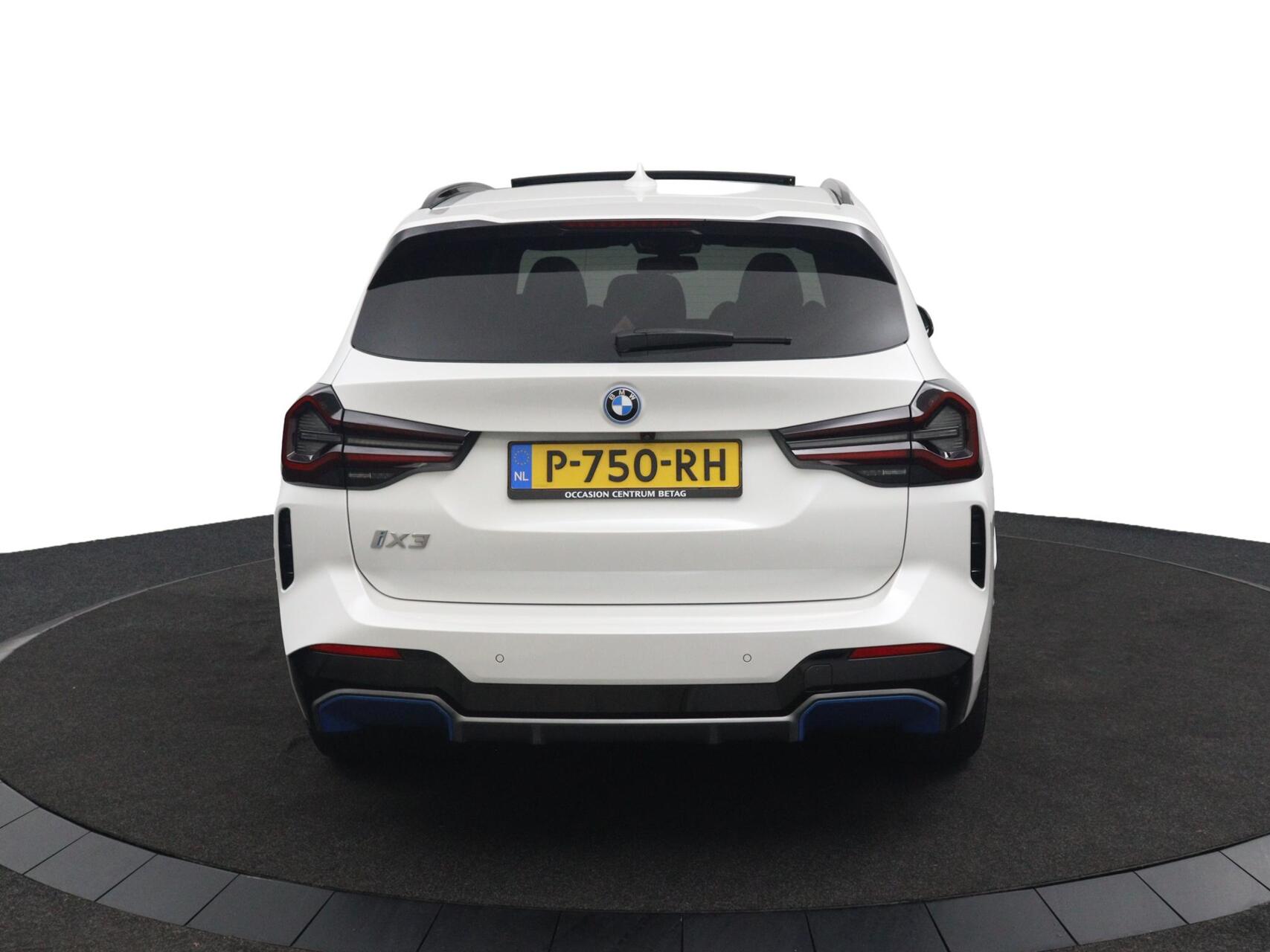 Foto van BMW Ix3