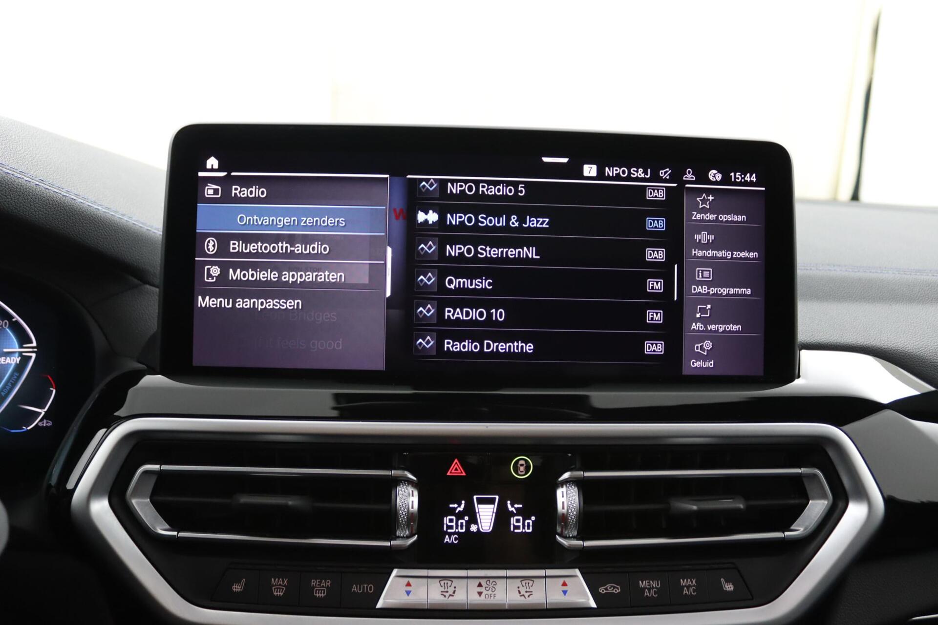 Foto van BMW Ix3
