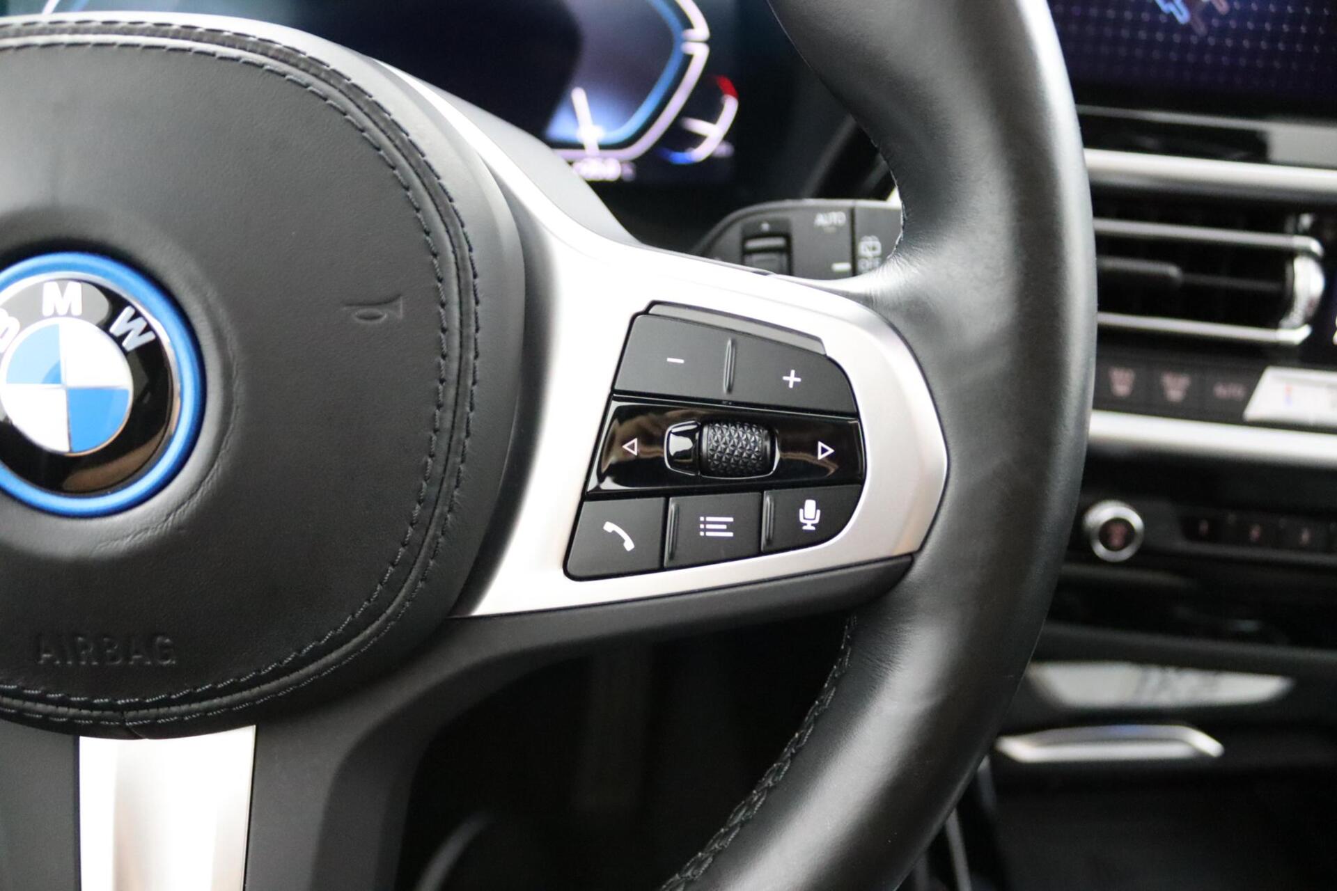 Foto van BMW Ix3