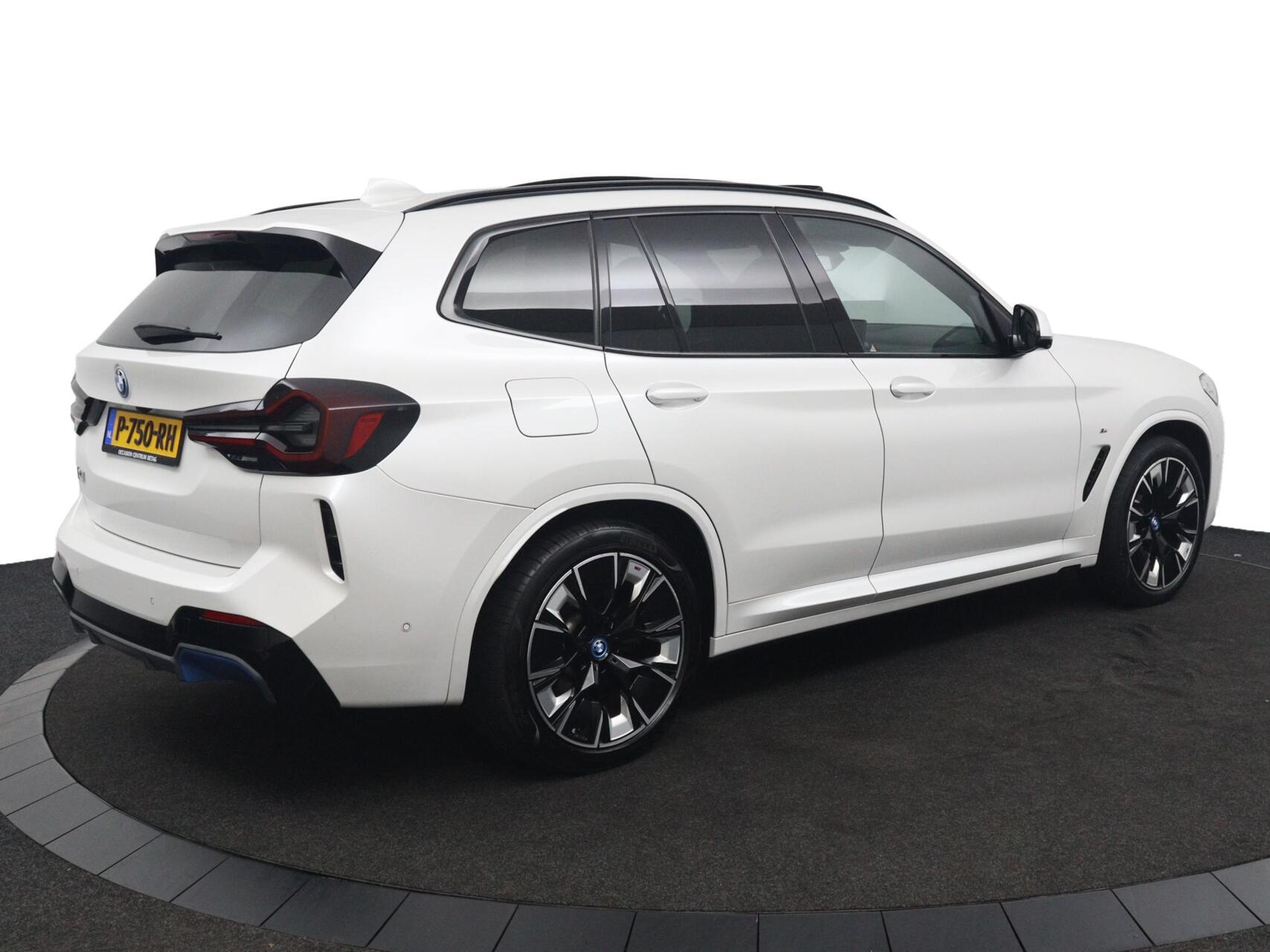 Foto van BMW Ix3