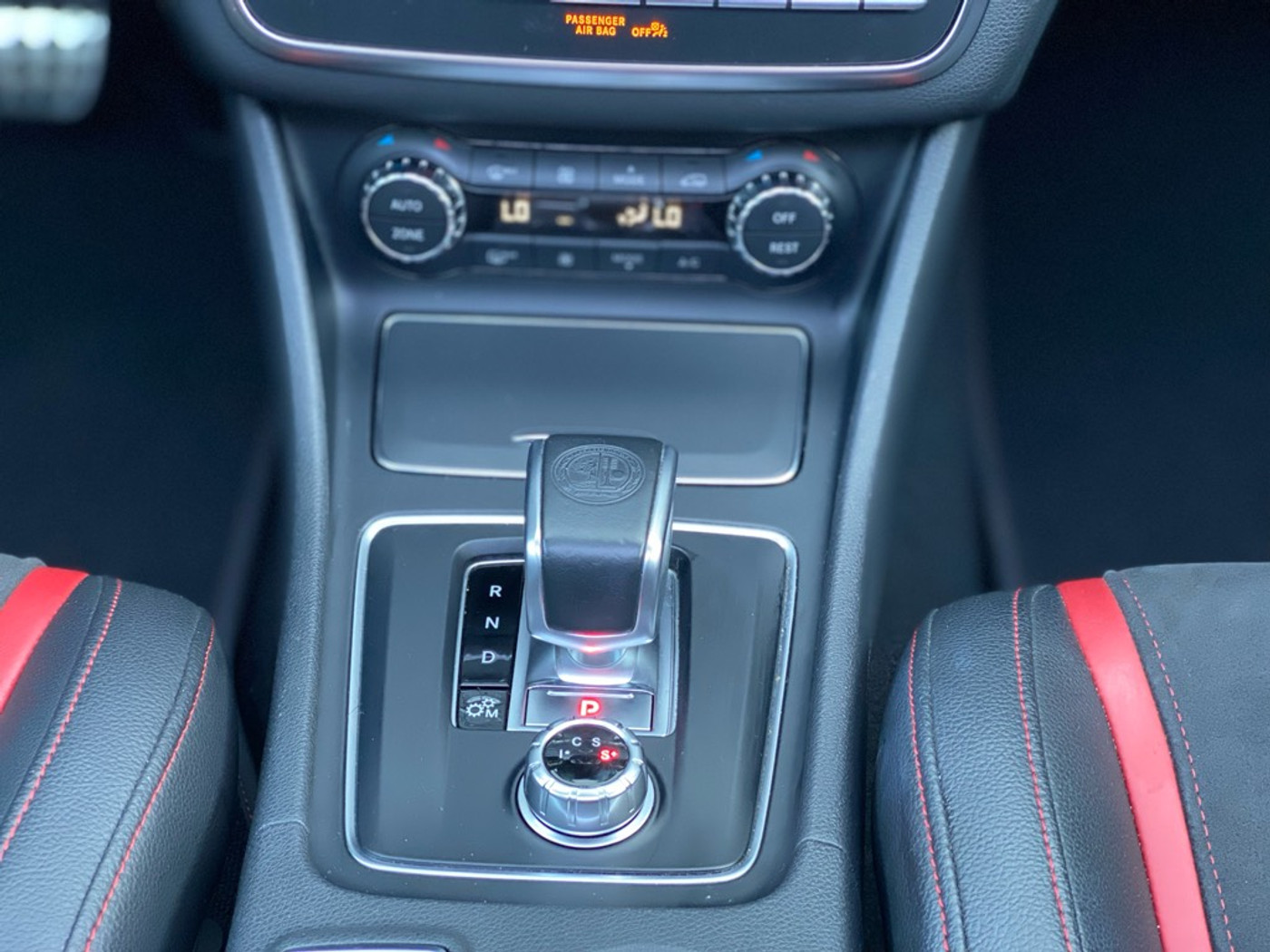 Foto van Mercedes-Benz AMG Cla 45