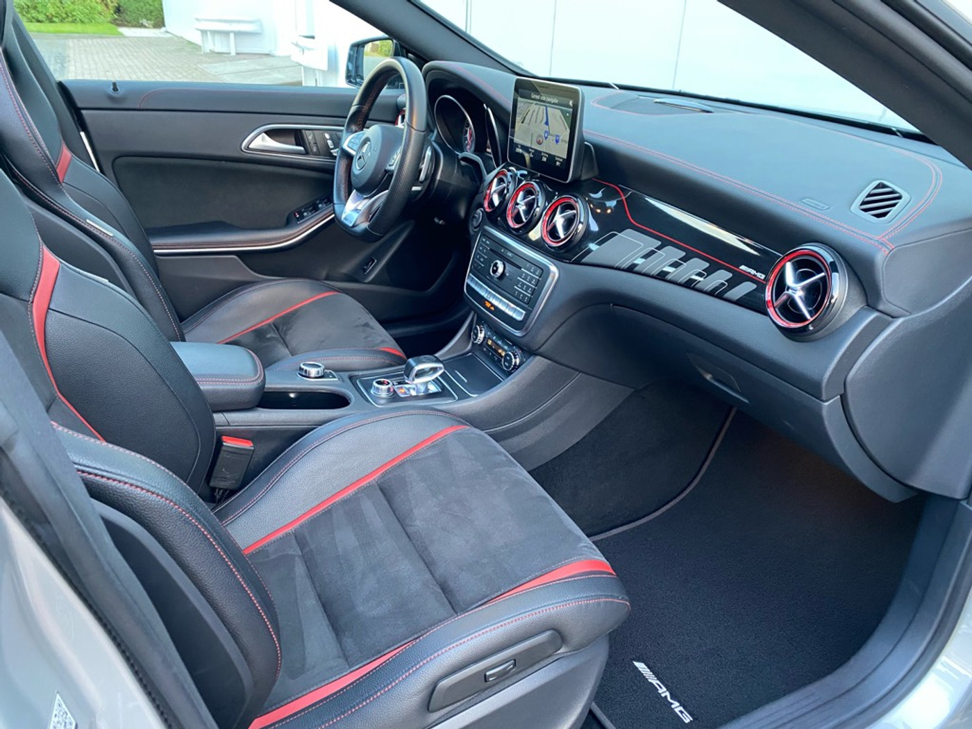 Foto van Mercedes-Benz AMG Cla 45