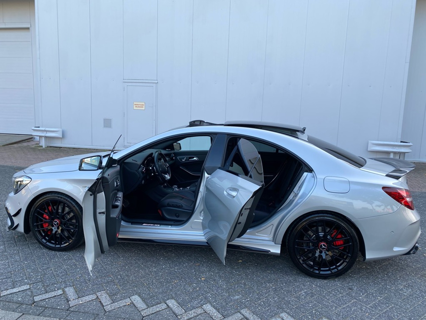 Foto van Mercedes-Benz AMG Cla 45