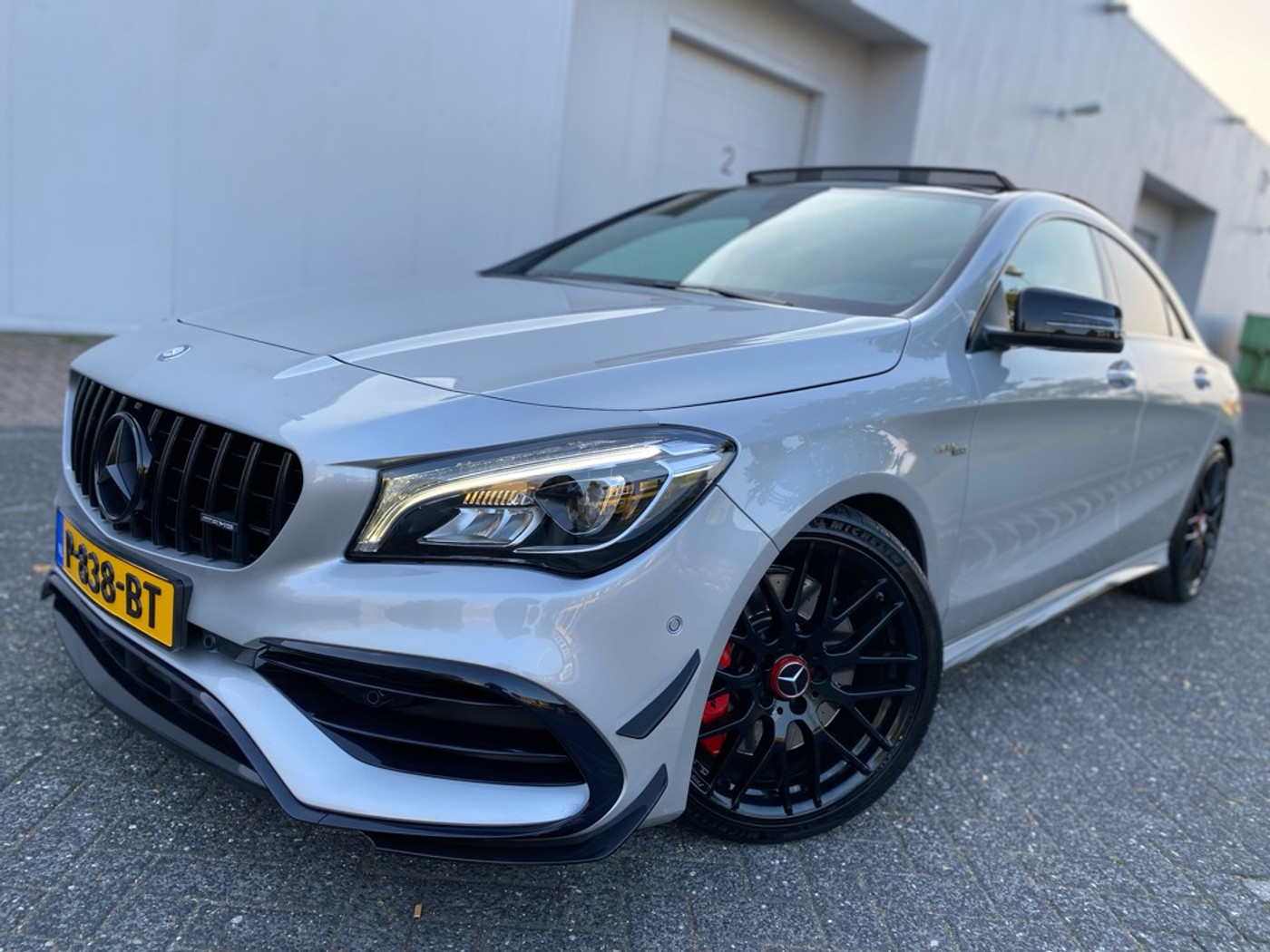 Foto van Mercedes-Benz AMG Cla 45