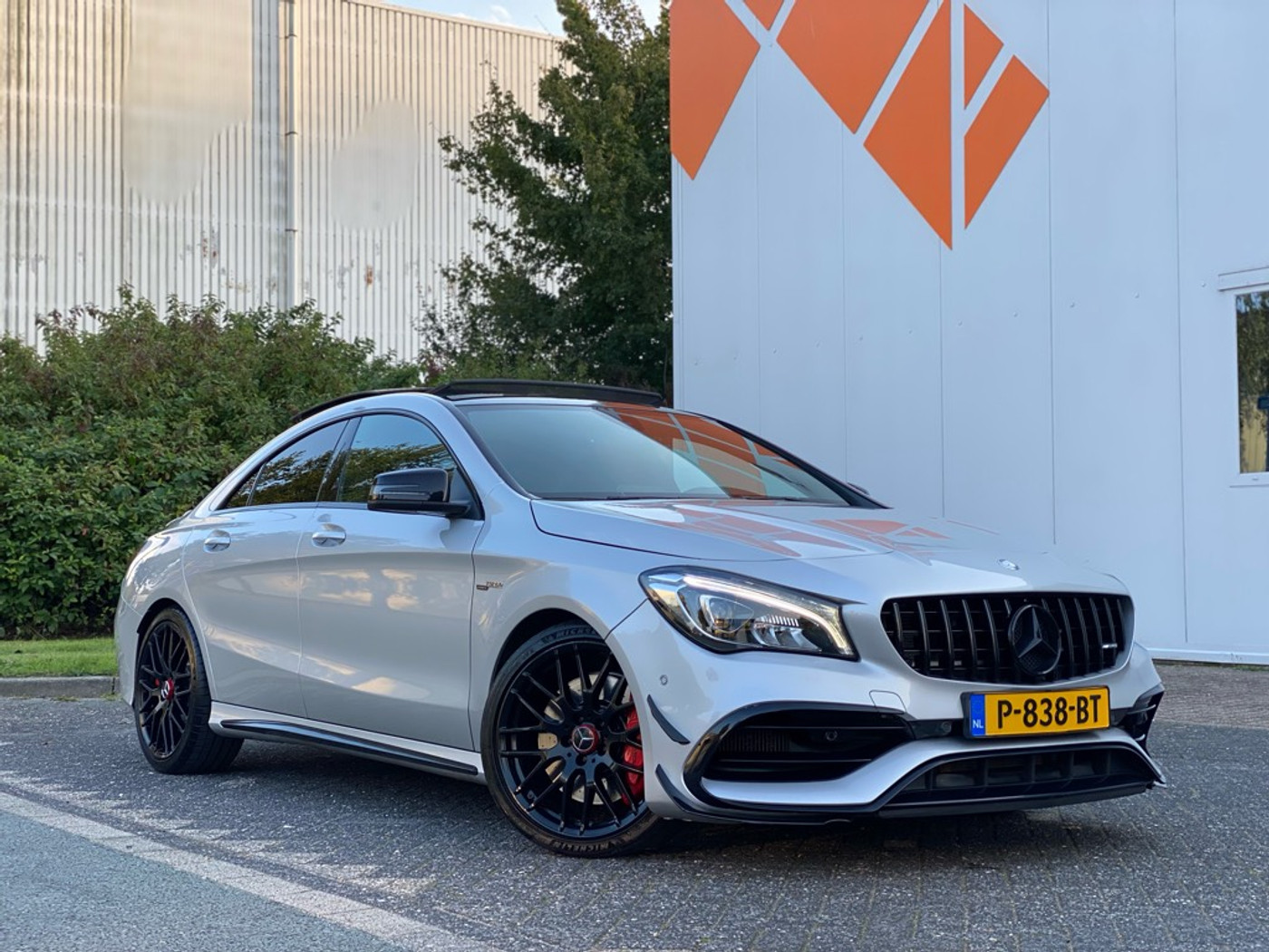 Foto van Mercedes-Benz AMG Cla 45