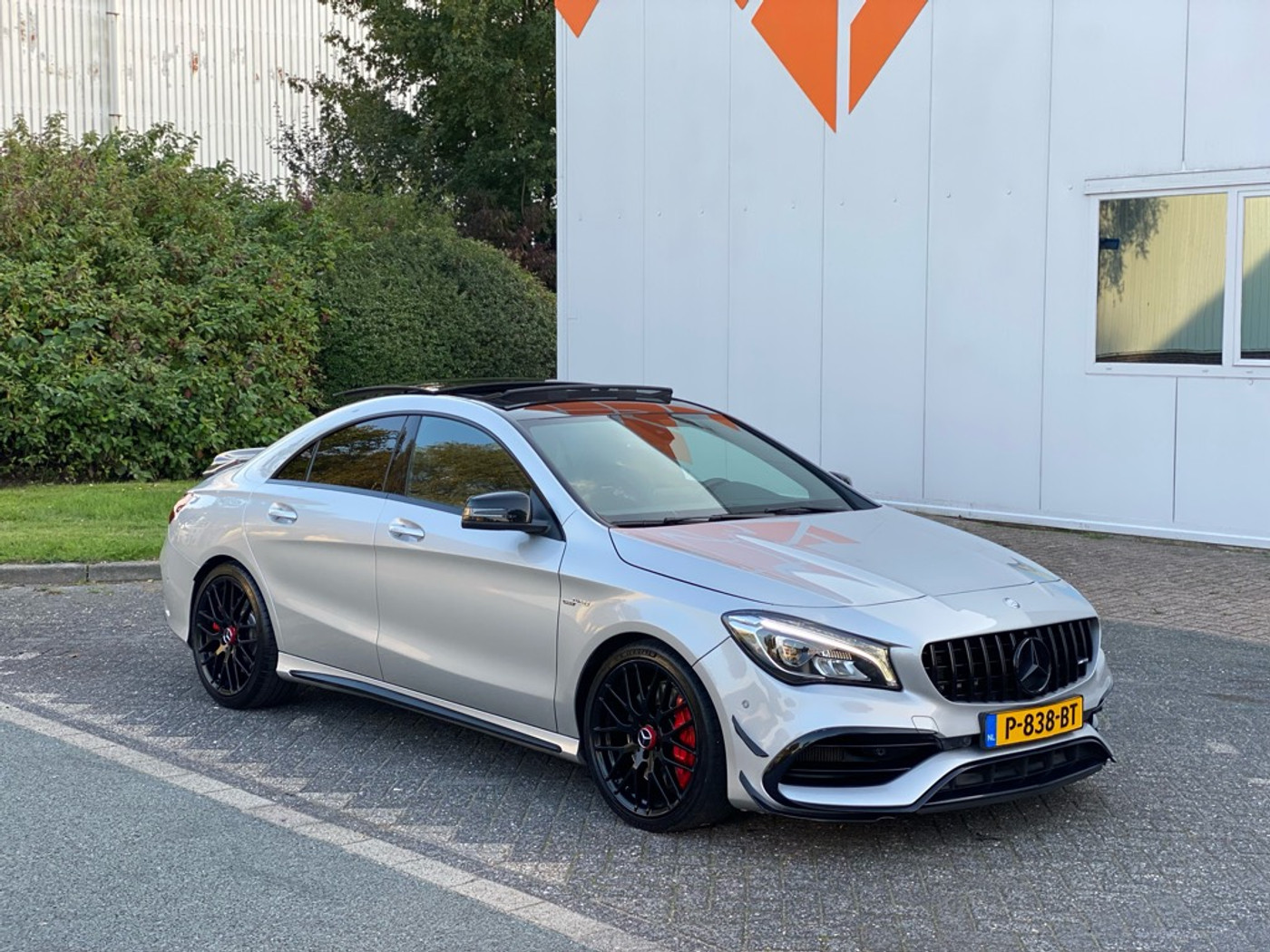 Foto van Mercedes-Benz AMG Cla 45