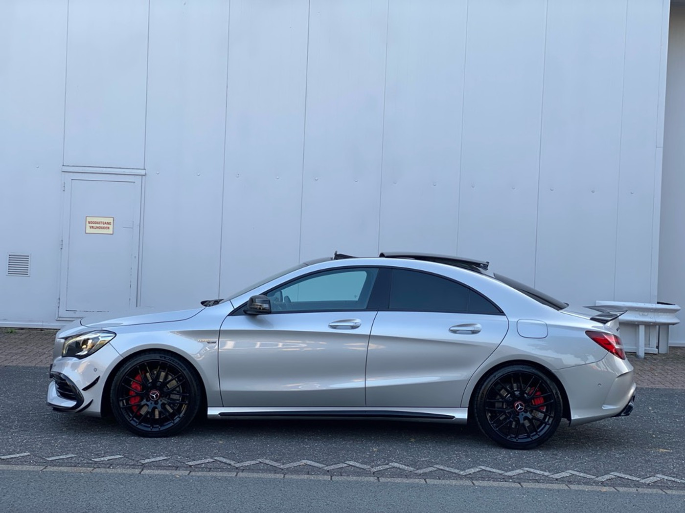 Foto van Mercedes-Benz AMG Cla 45
