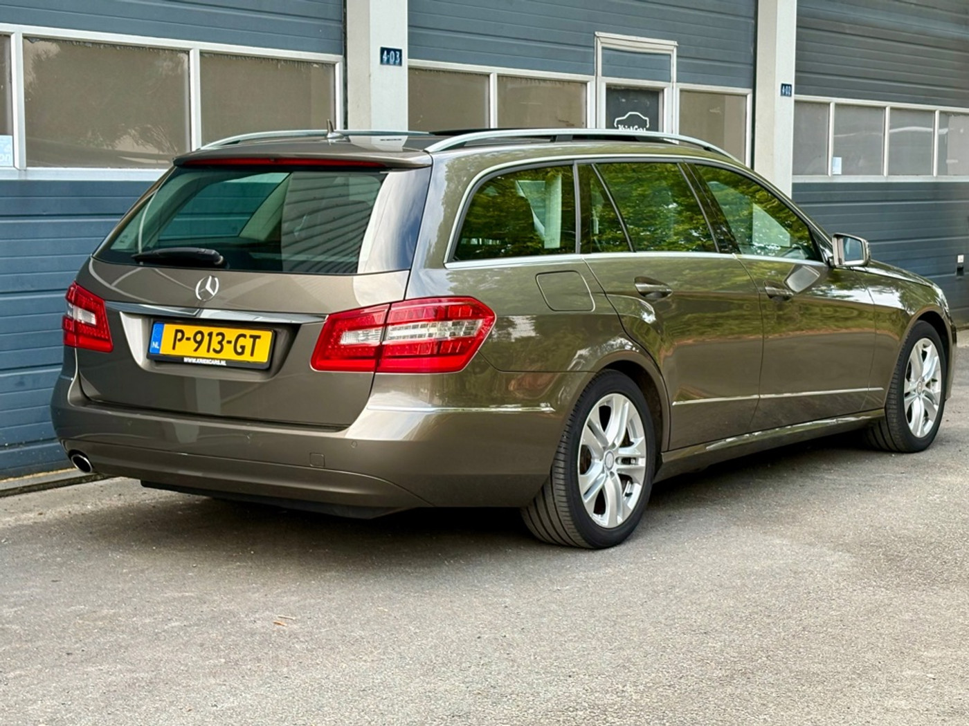 Foto van Mercedes-Benz E 200 Cgi