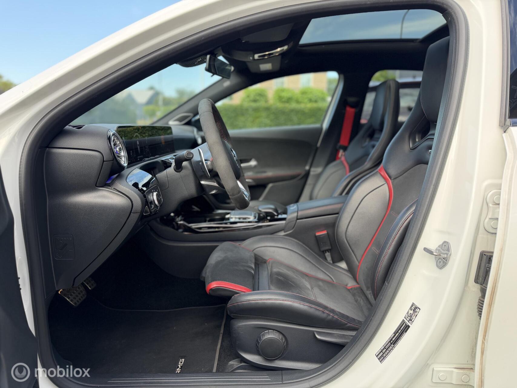 Foto van Mercedes-Benz AMG A 35
