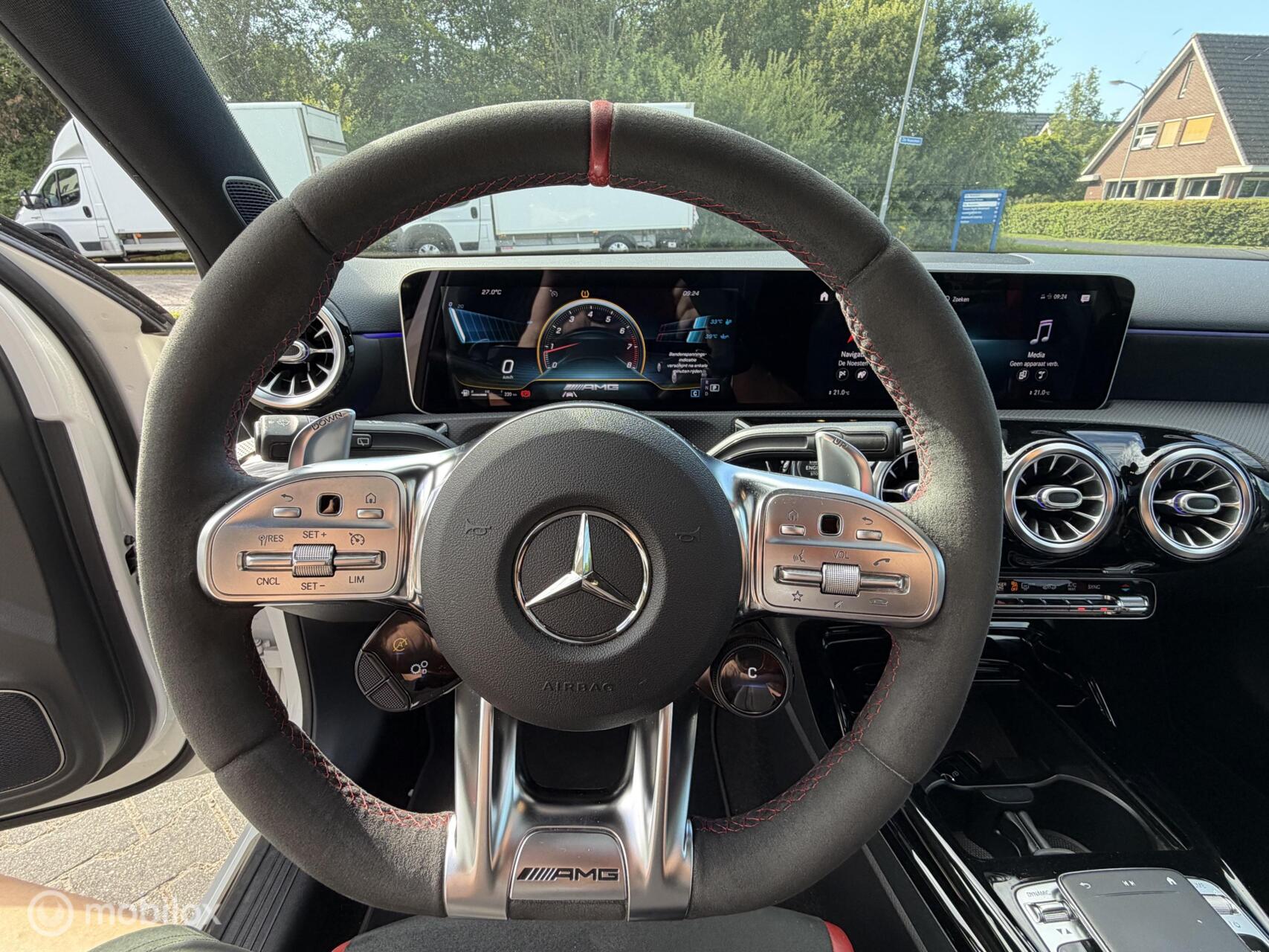 Foto van Mercedes-Benz AMG A 35