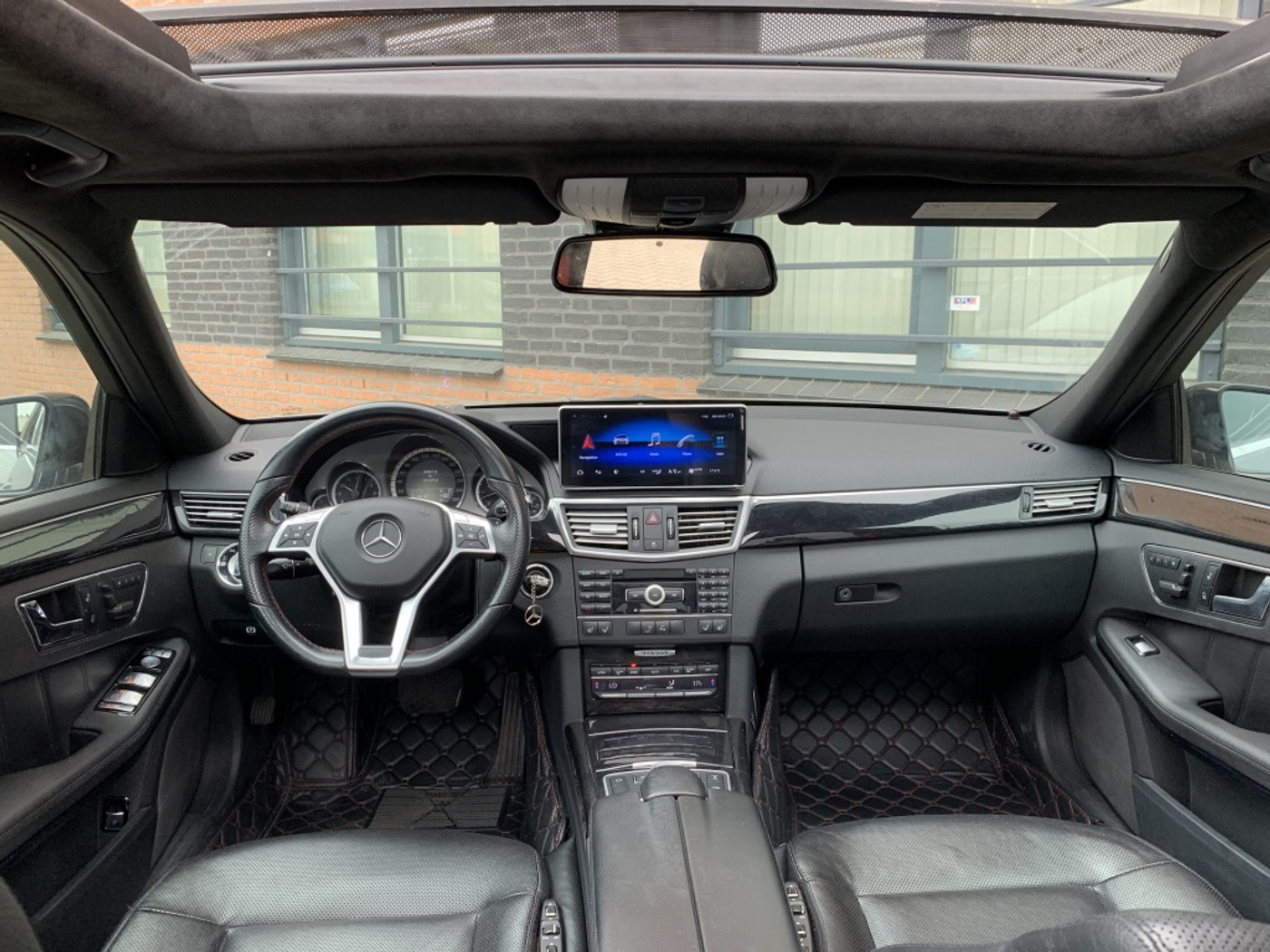 Foto van Mercedes-Benz E 350 CDI