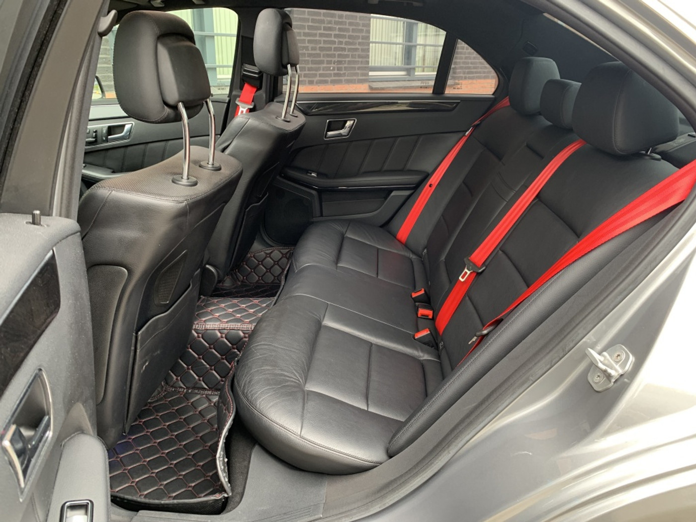 Foto van Mercedes-Benz E 350 CDI