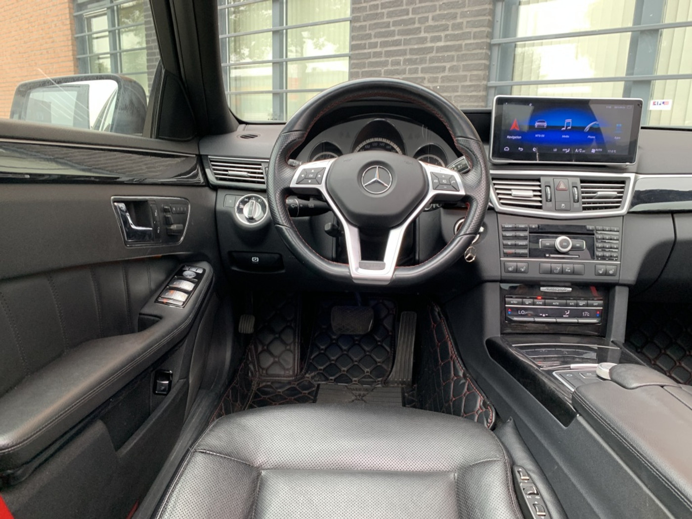 Foto van Mercedes-Benz E 350 CDI