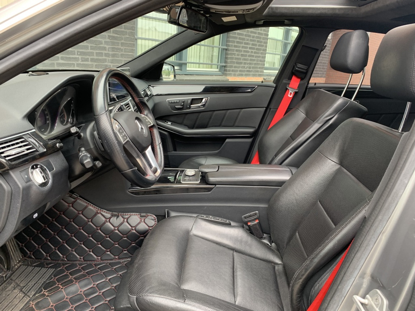 Foto van Mercedes-Benz E 350 CDI