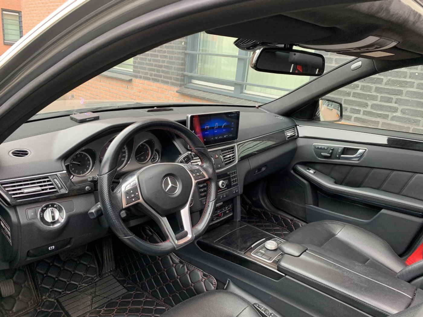Foto van Mercedes-Benz E 350 CDI