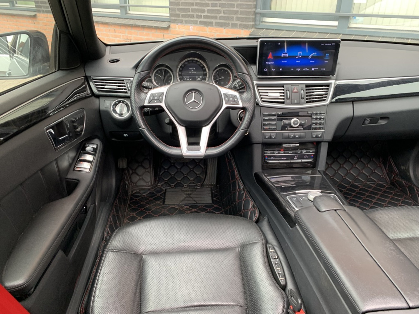 Foto van Mercedes-Benz E 350 CDI