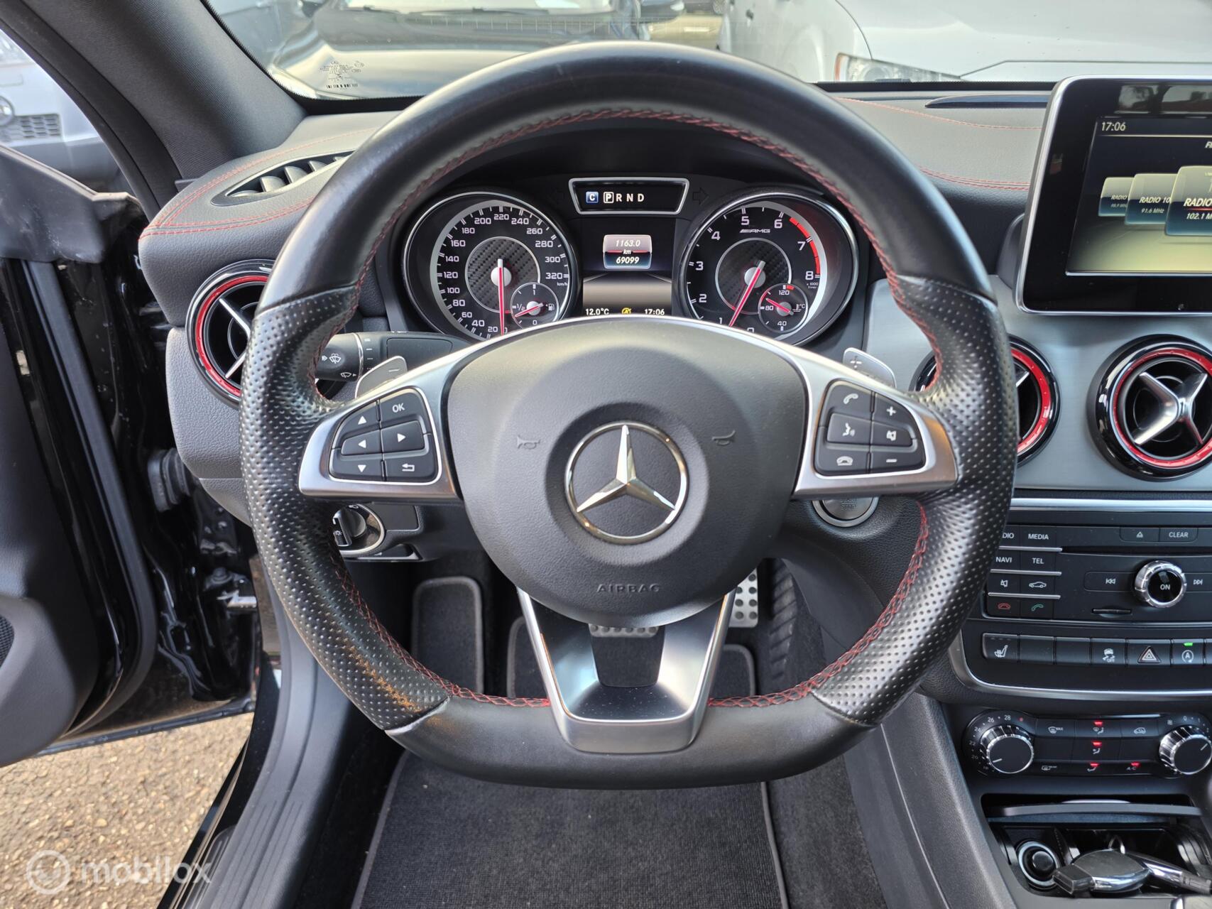 Foto van Mercedes-Benz AMG Cla 45
