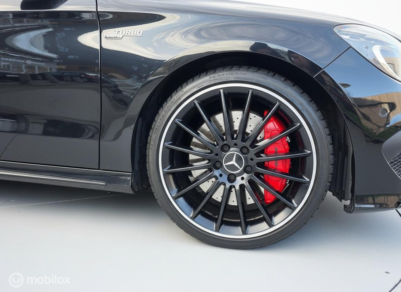 Foto van Mercedes-Benz AMG Cla 45