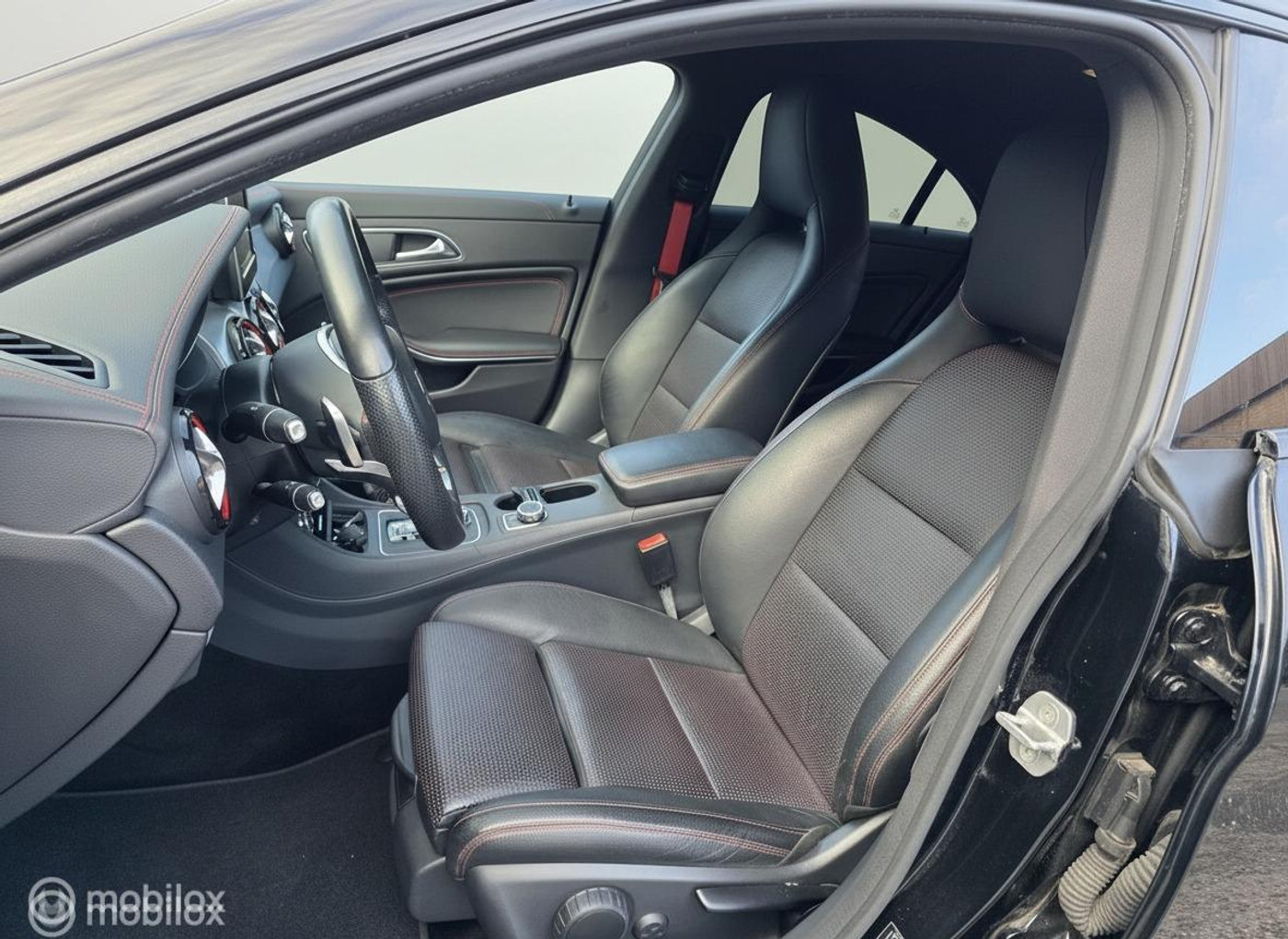 Foto van Mercedes-Benz AMG Cla 45