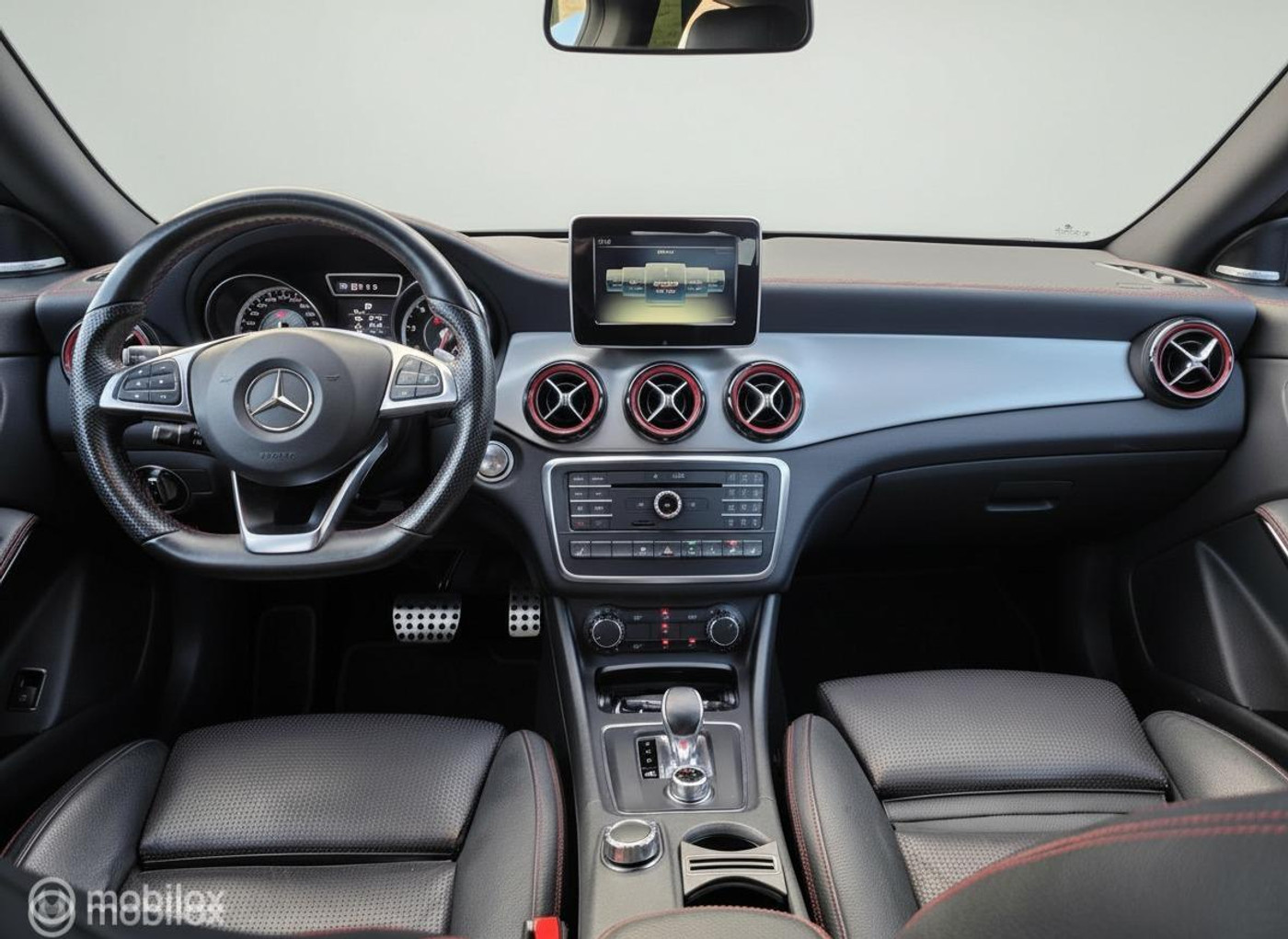 Foto van Mercedes-Benz AMG Cla 45