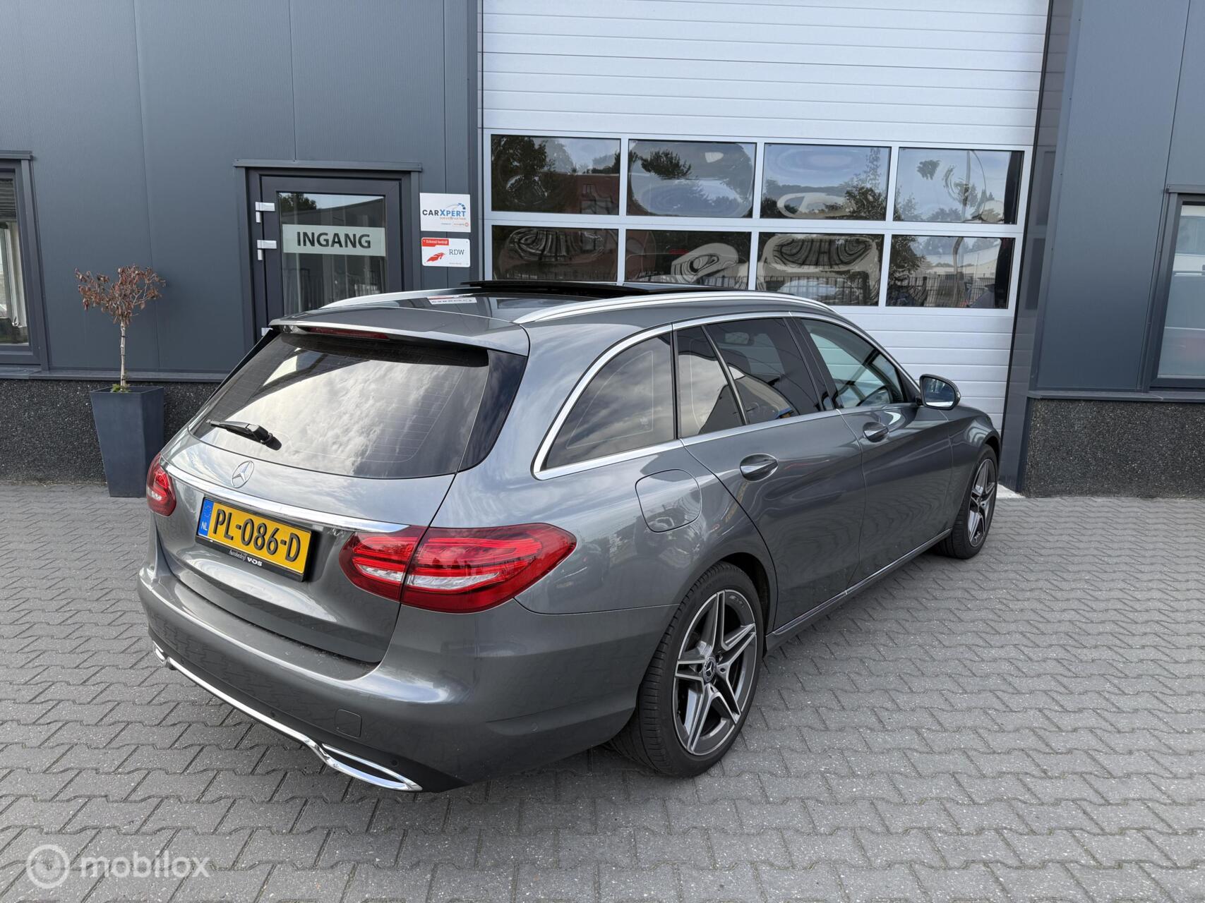 Foto van Mercedes-Benz C 200