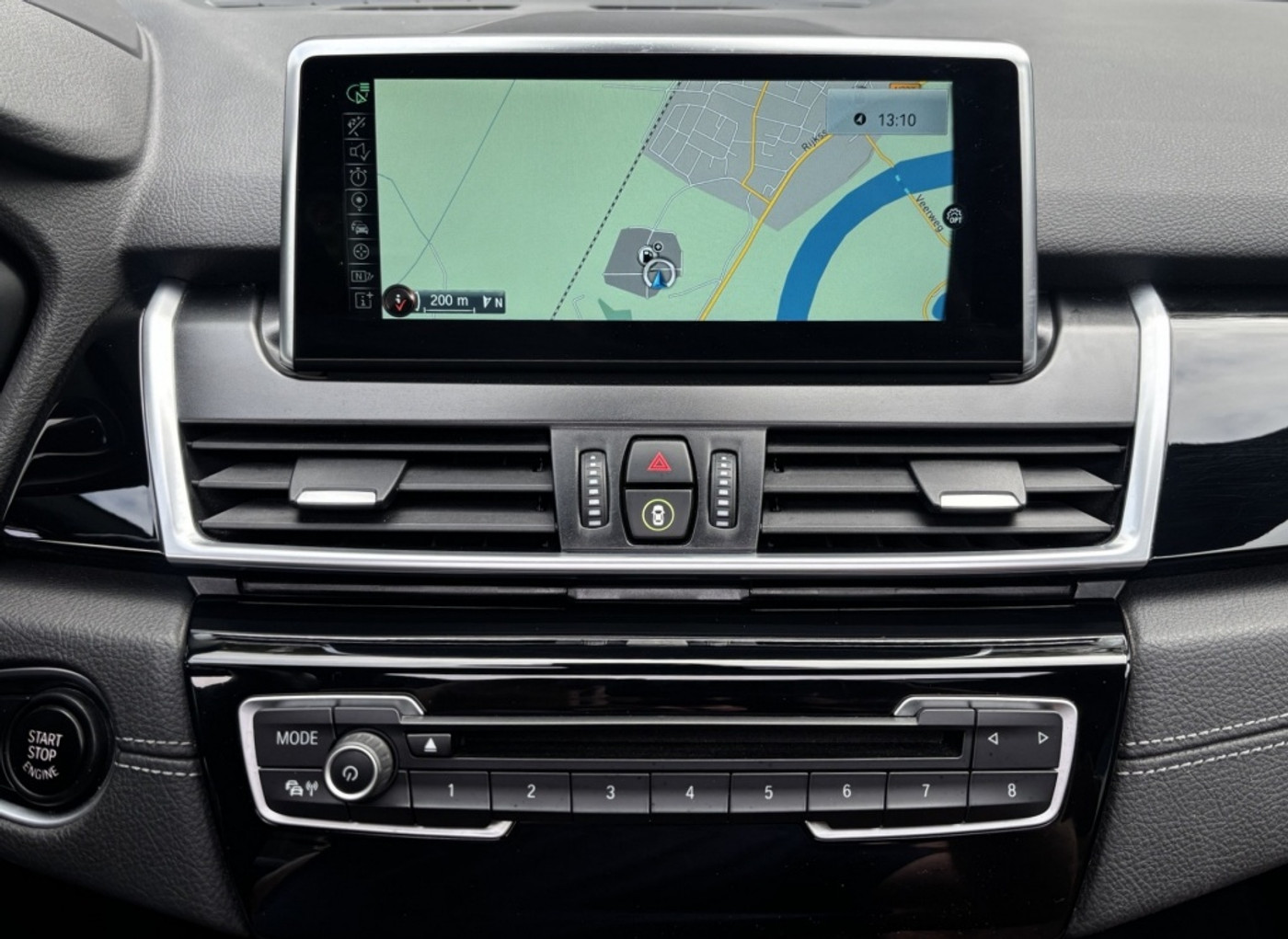 Foto van BMW 220i Active Tourer