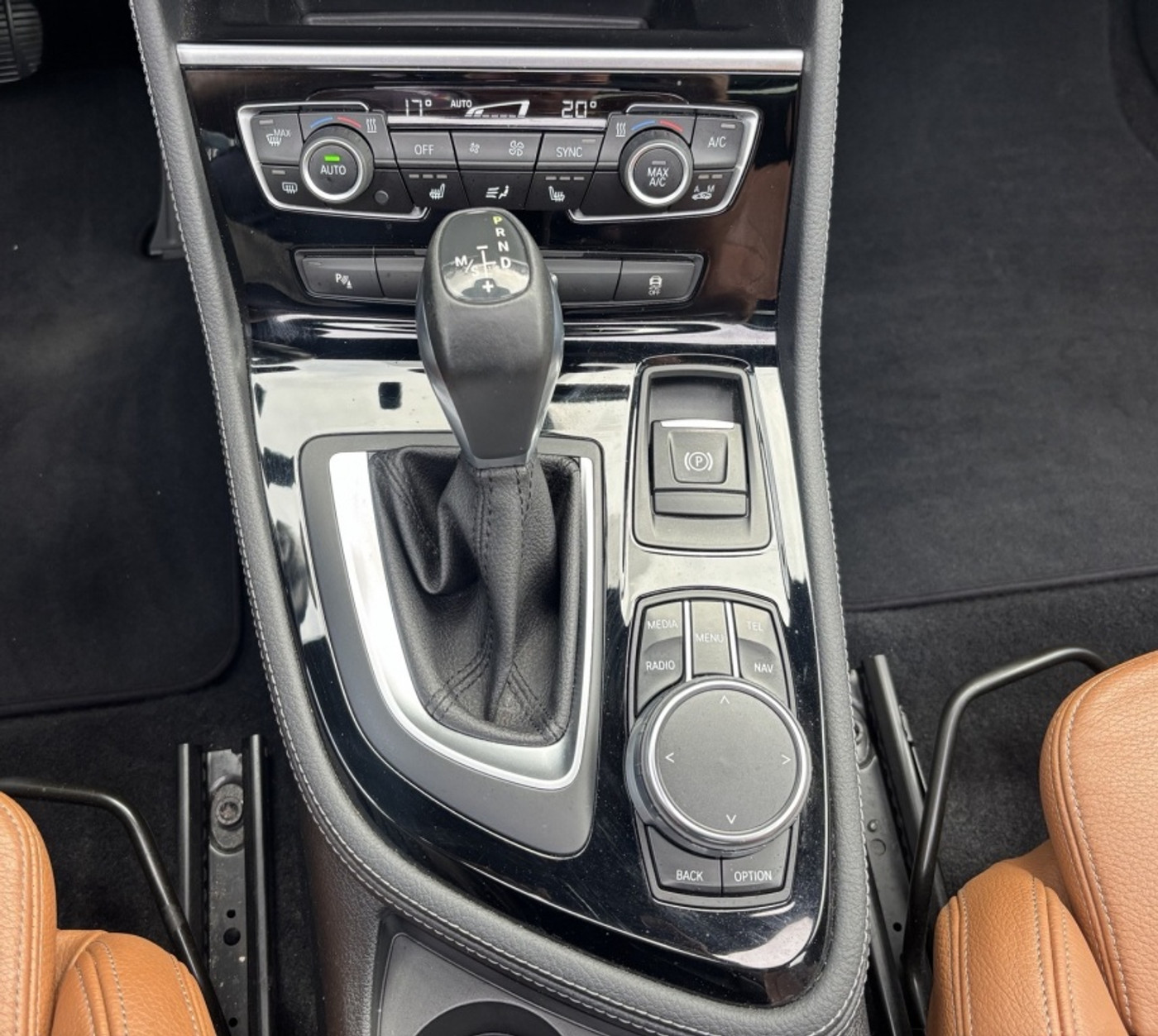 Foto van BMW 220i Active Tourer