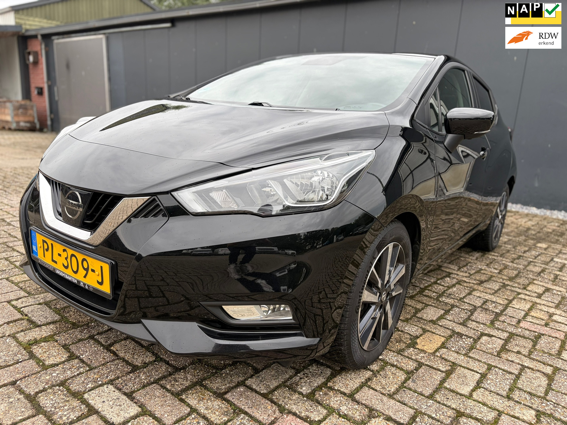 Nissan Nissan Micra 0.9 IG-T N-Connecta BOSE/DEALER ONDH. 2e eigenaar/NETTE AUTO! 2017 - voorkant